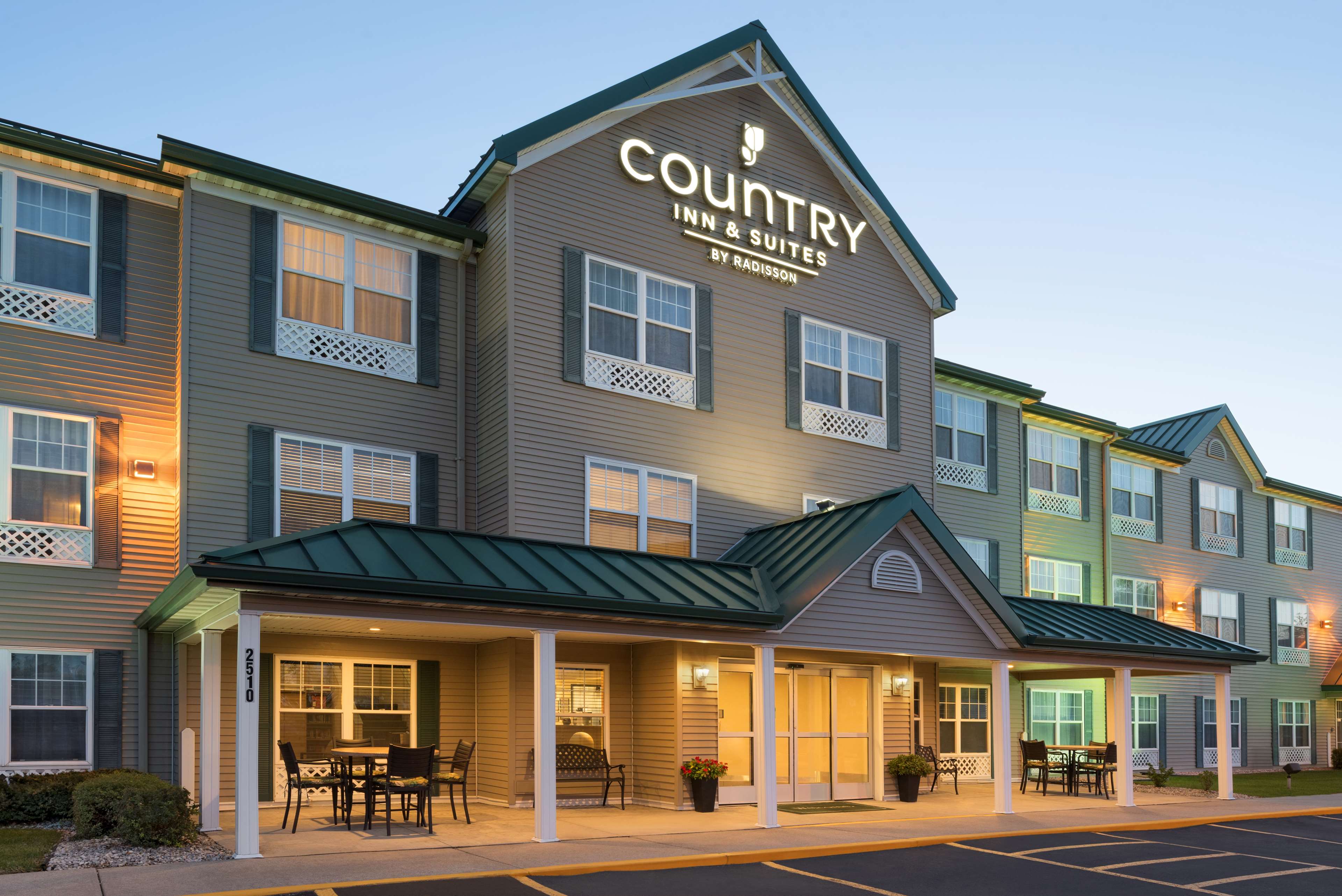 Country Inn & Suites by Radisson, Ankeny, IA Photo