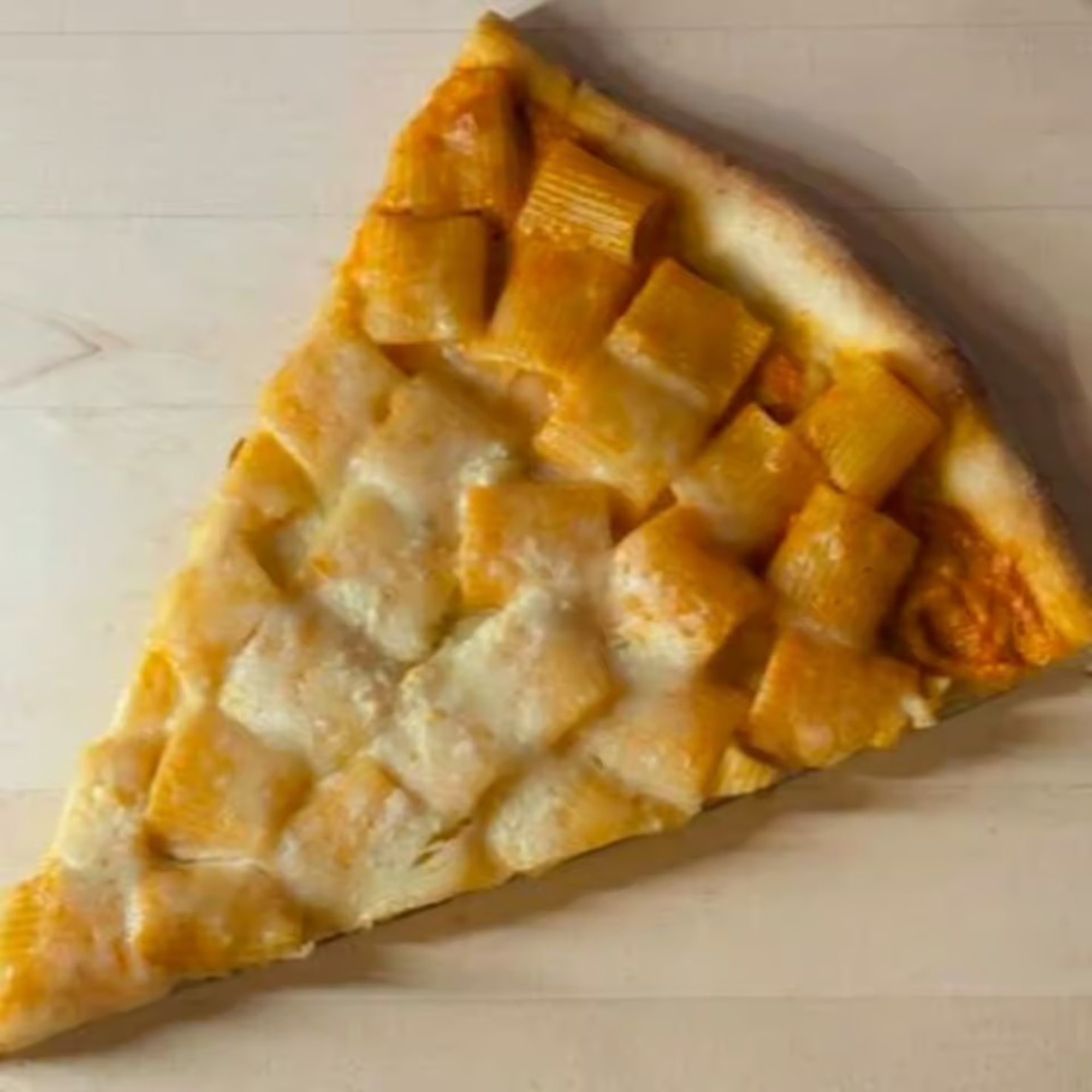 Rigatoni Vodka Pizza Slice