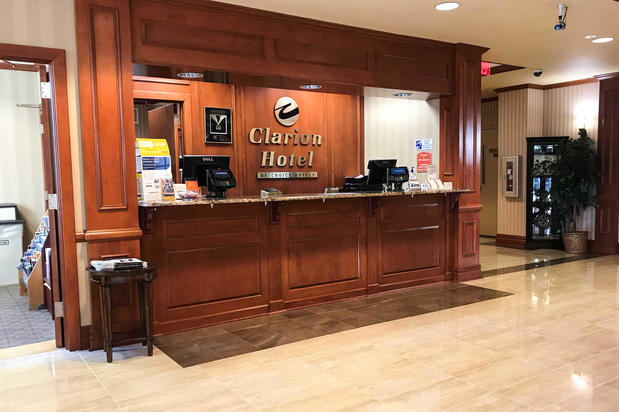 Images Clarion Hotel & Conference Center