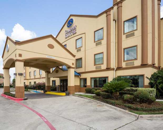 Images Comfort Suites