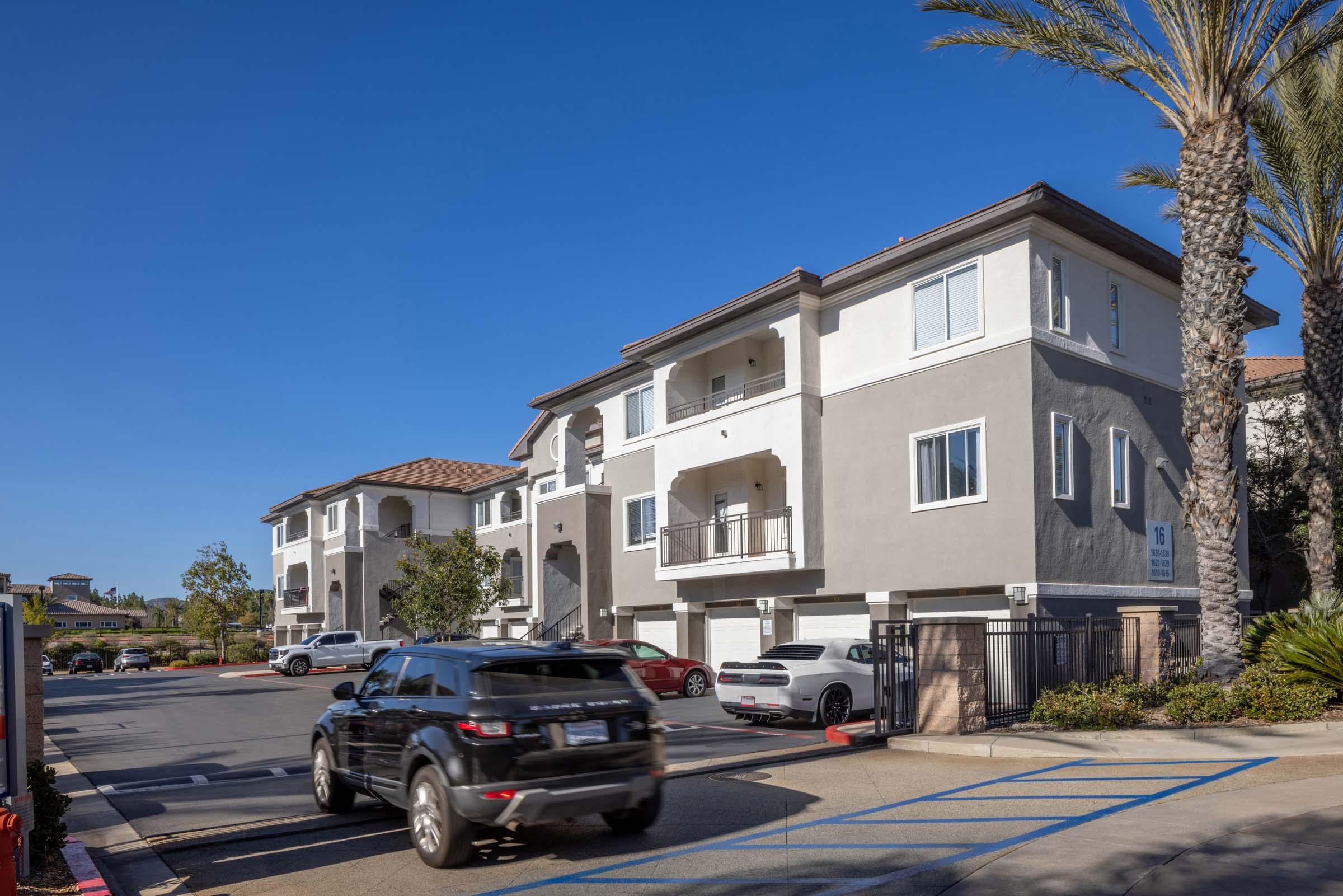 camden vineyards apartments murrieta ca gated access community