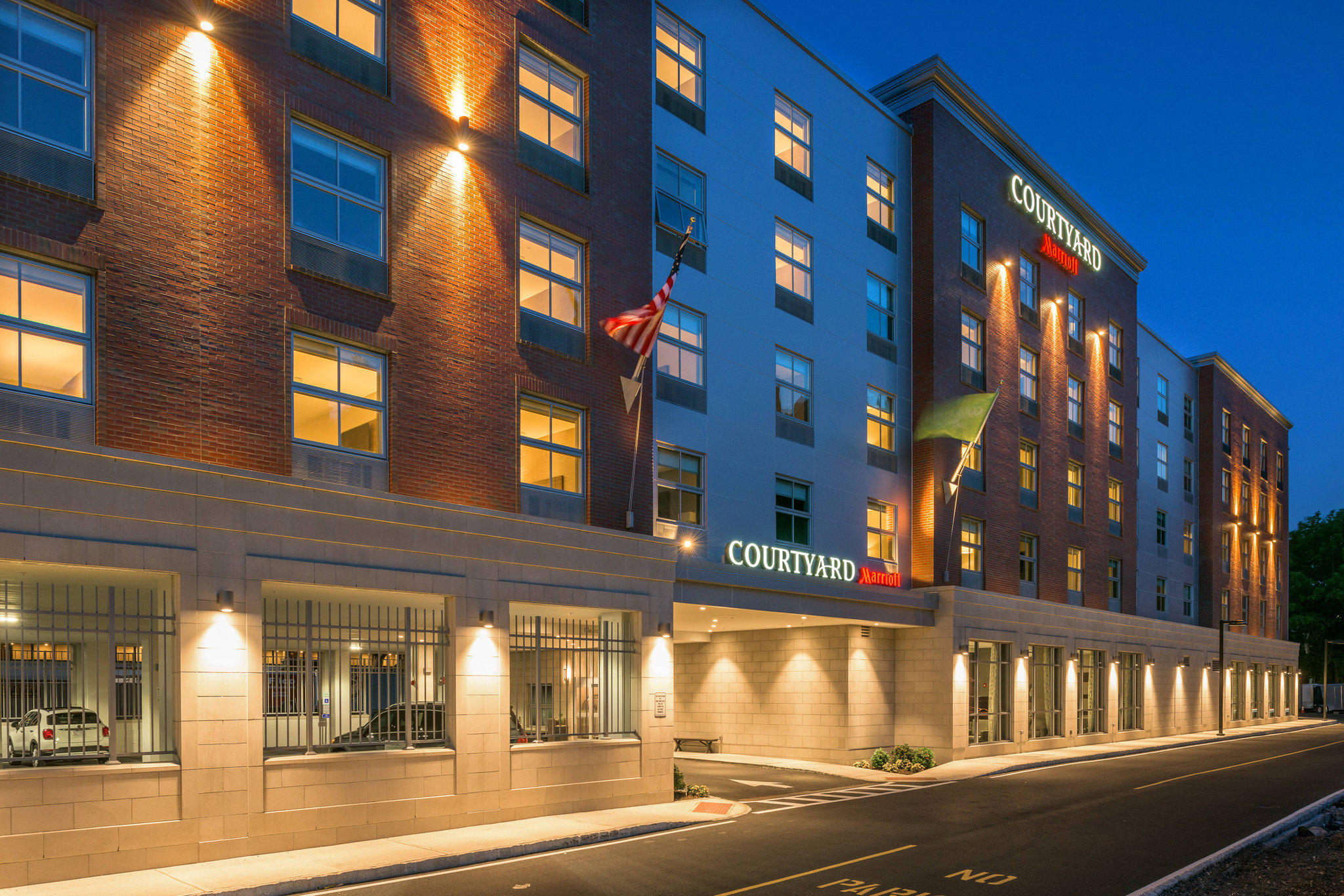 Courtyard by Marriott Edgewater NYC Area Photo