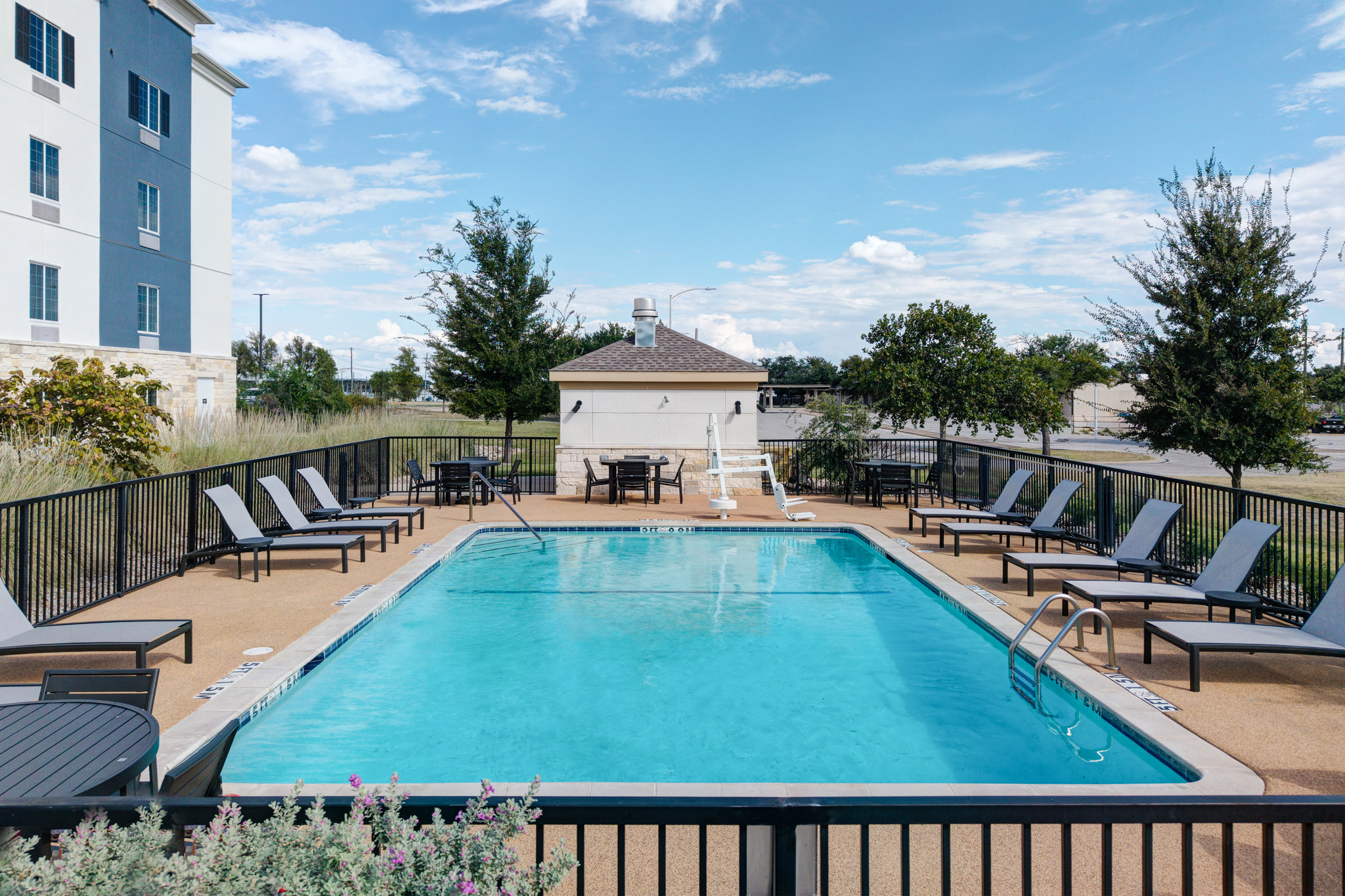 Candlewood Suites Building 144 Image