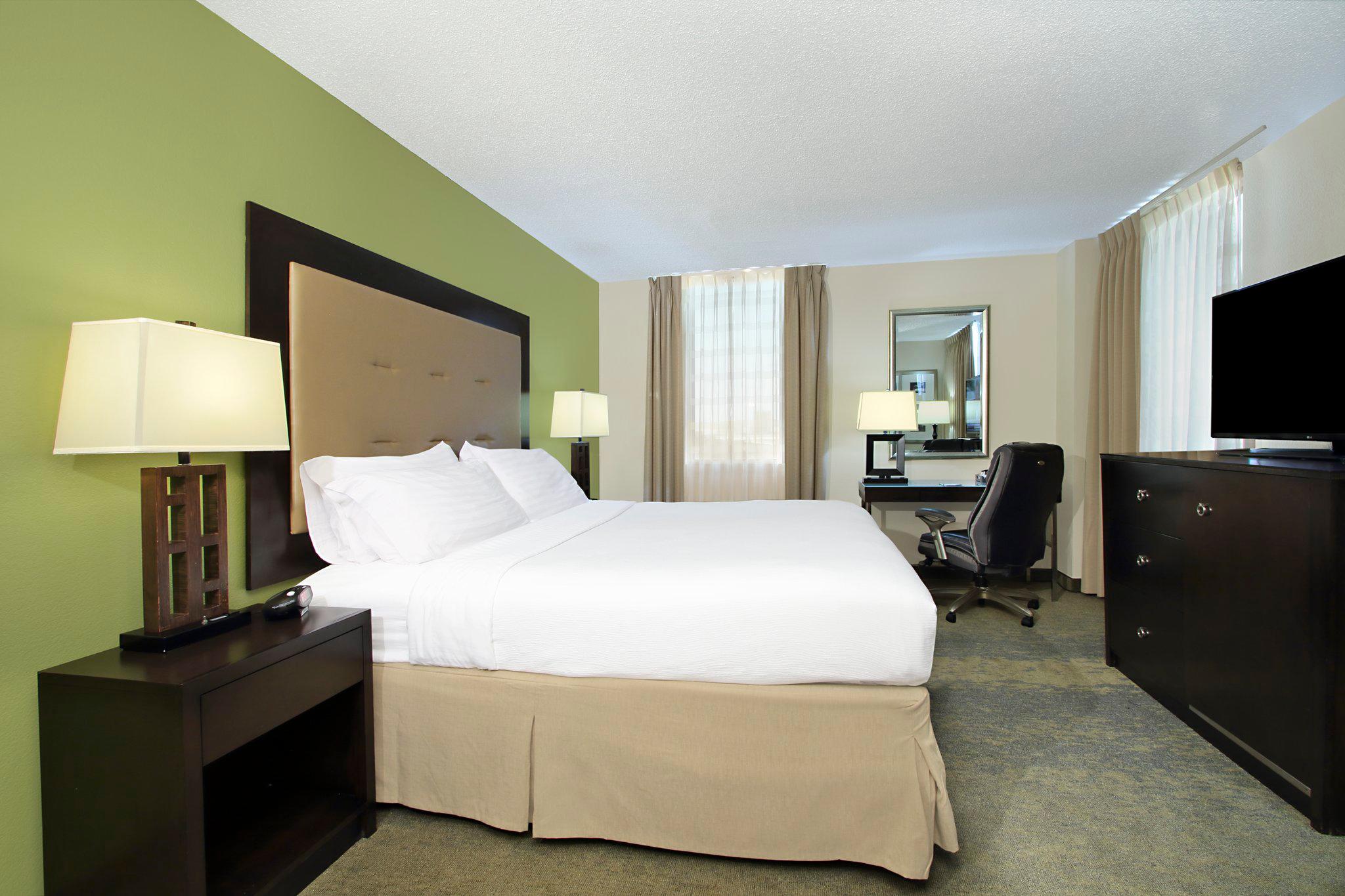 Holiday Inn Metairie New Orleans Airport Photo