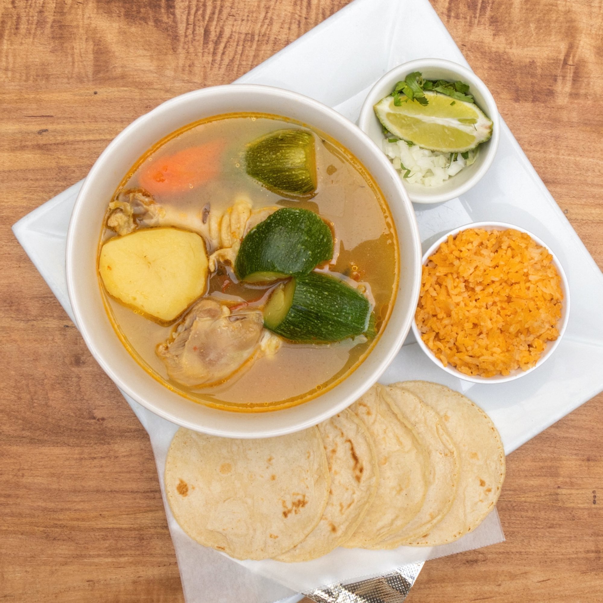 Caldo de Pollo
