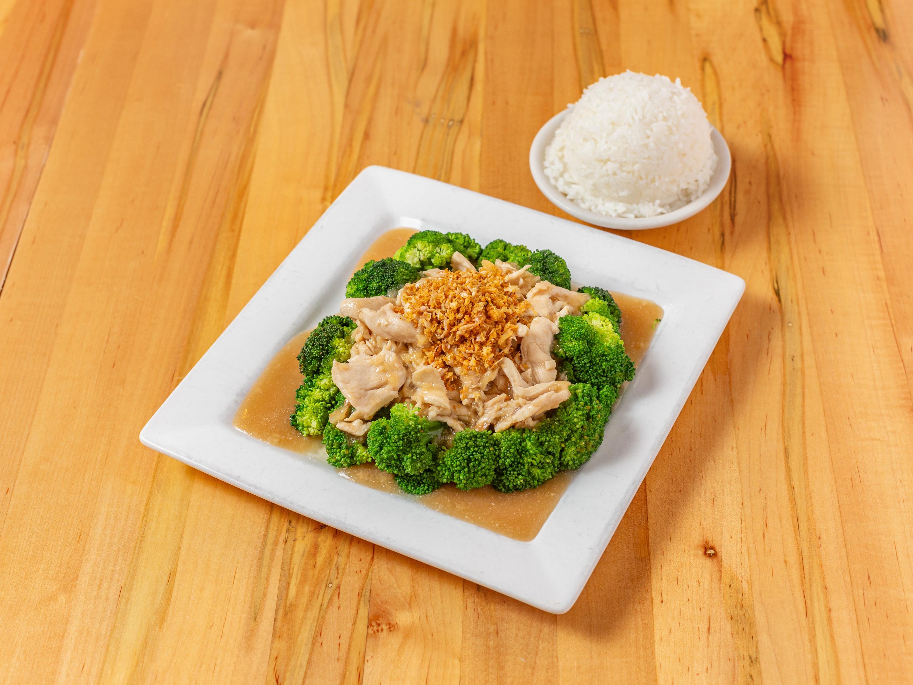 Chicken with Garlic-Black Pepper Sauce