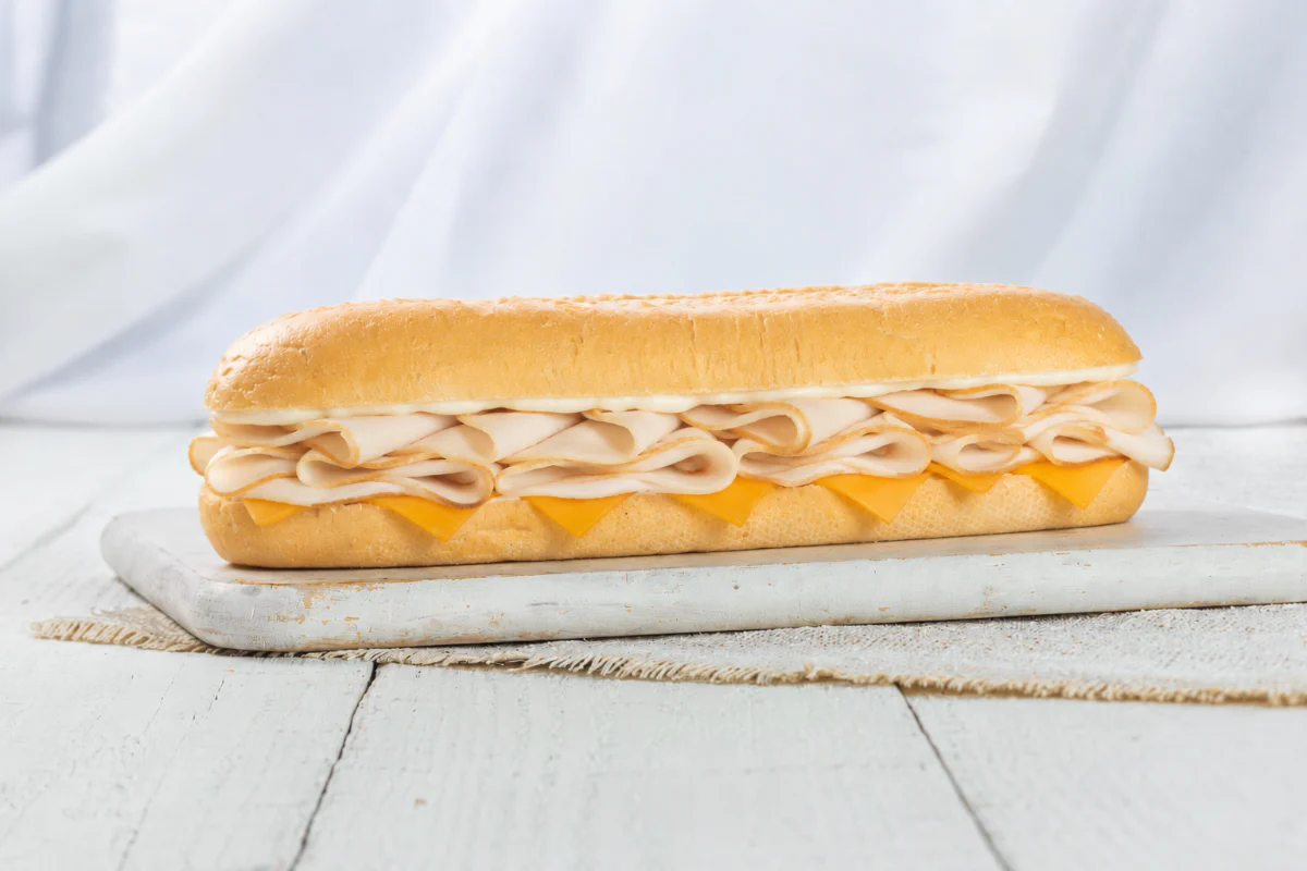 6" Turkey, Cheddar & Mayonnaise