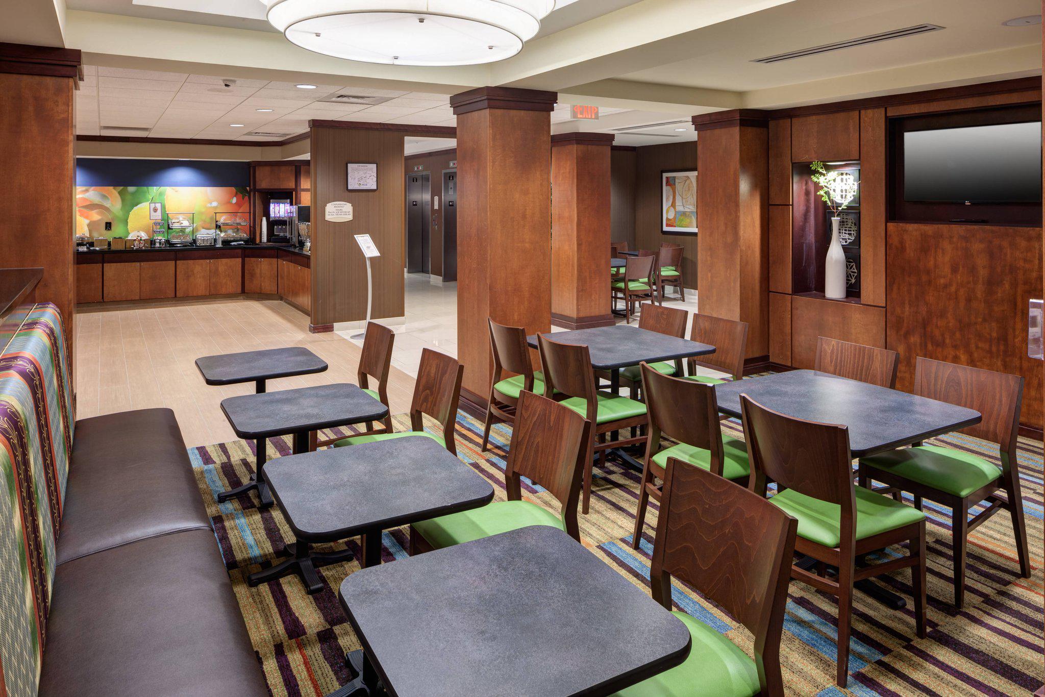 Fairfield Inn & Suites by Marriott Phoenix Chandler/Fashion Center Photo