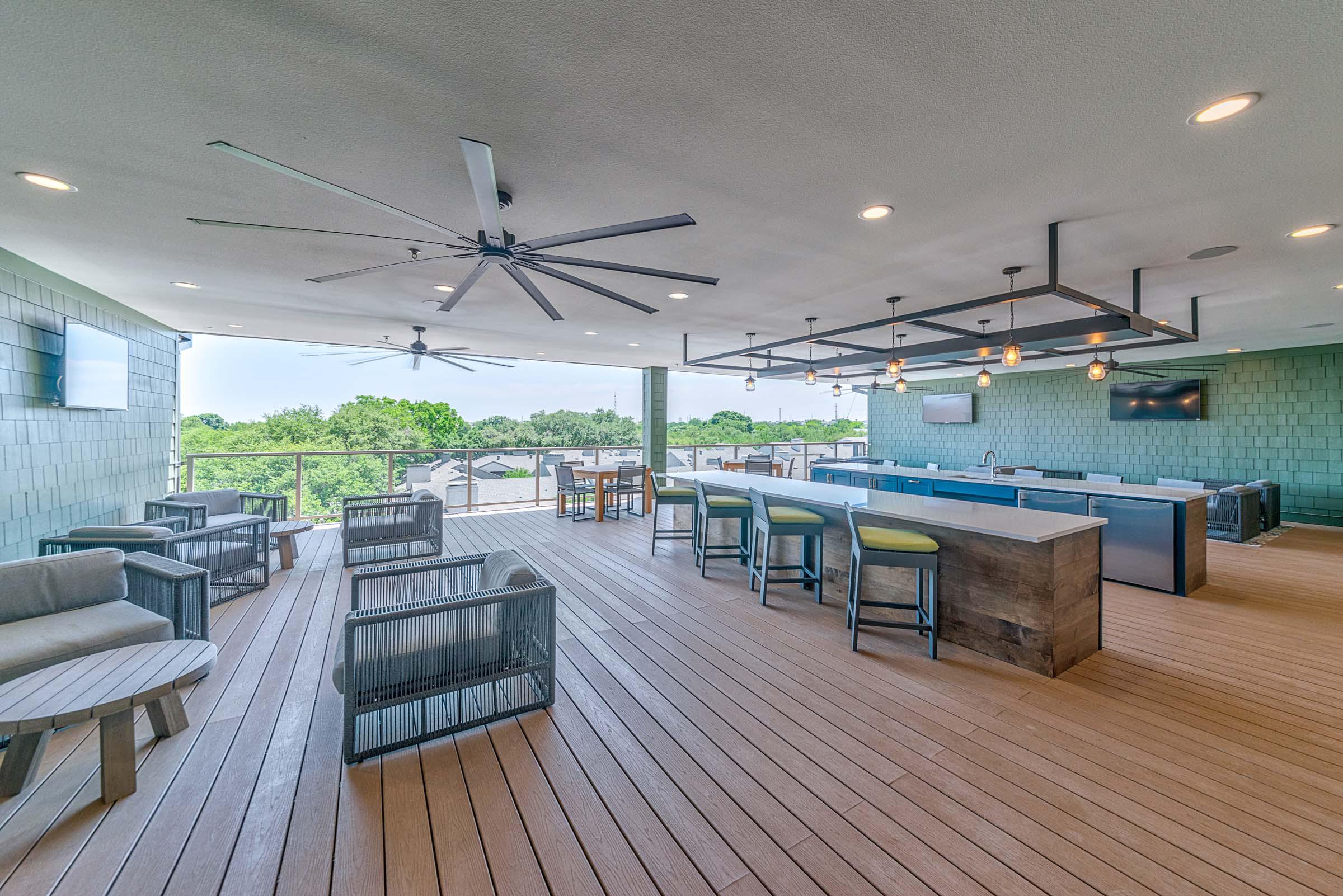 Flats side open-air, covered lounge space