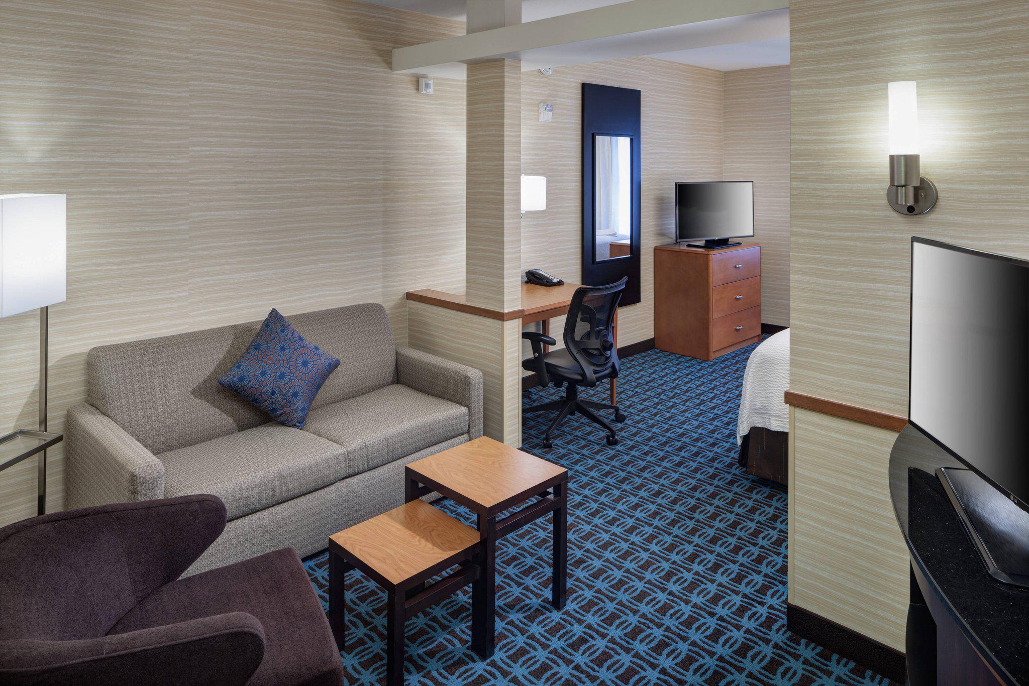 Fairfield Inn & Suites by Marriott Phoenix Chandler/Fashion Center Photo