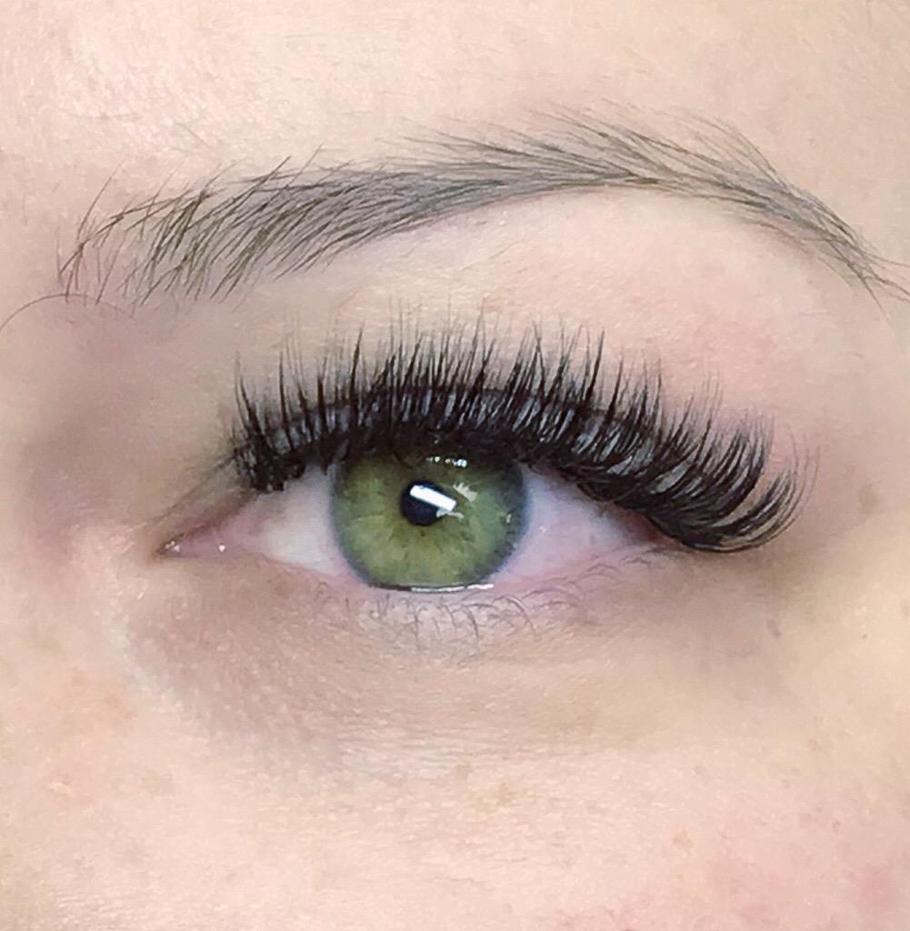 Hybrid Lashes