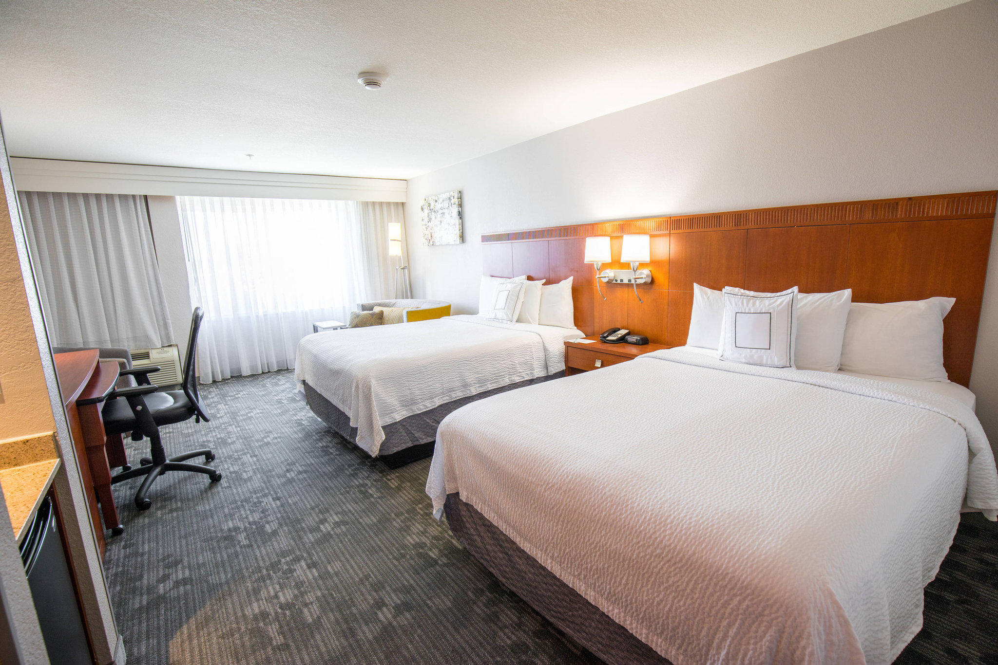 Courtyard by Marriott Merced Photo