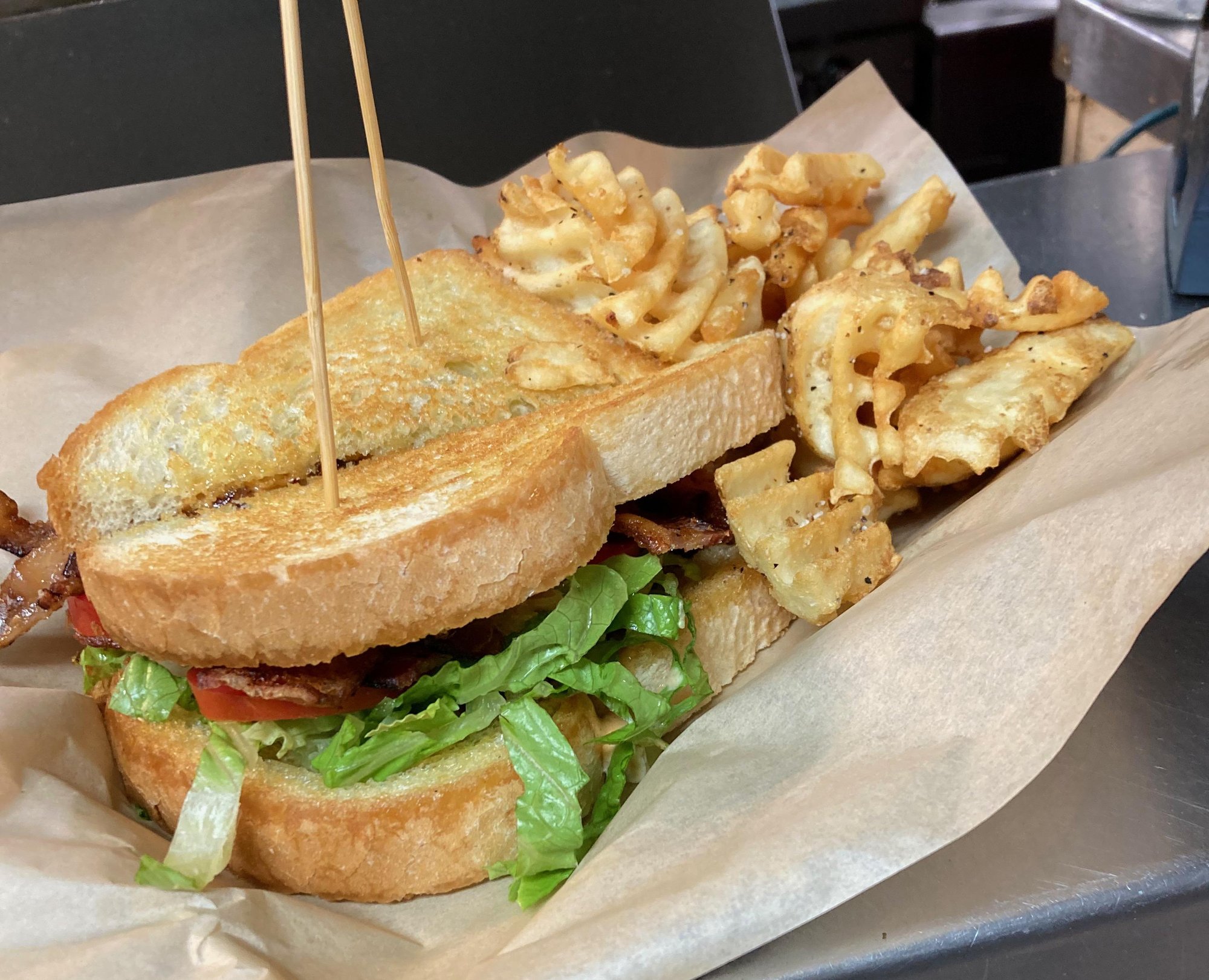 BLT