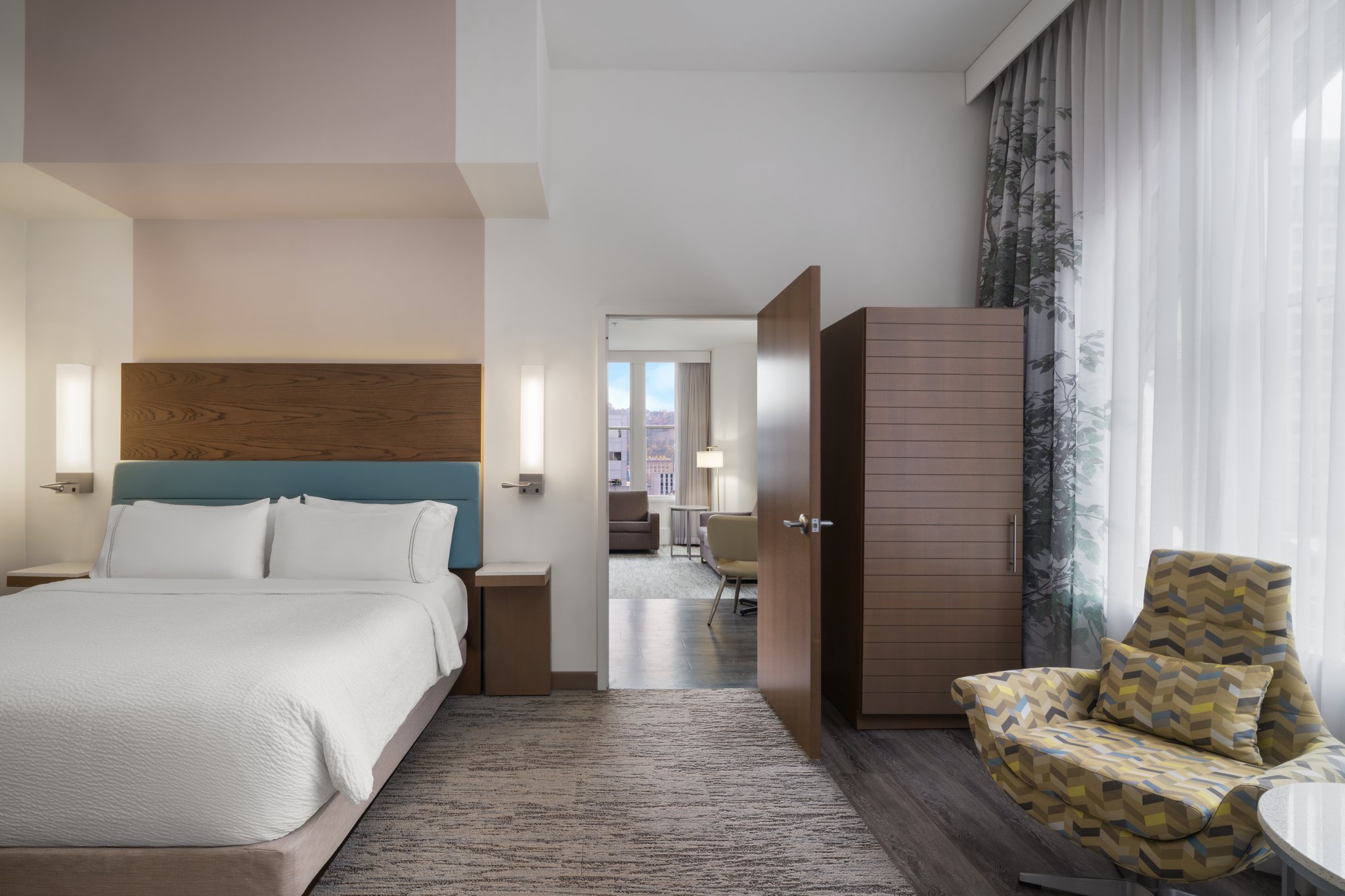 EVEN Hotel Pittsburgh Downtown by IHG Image