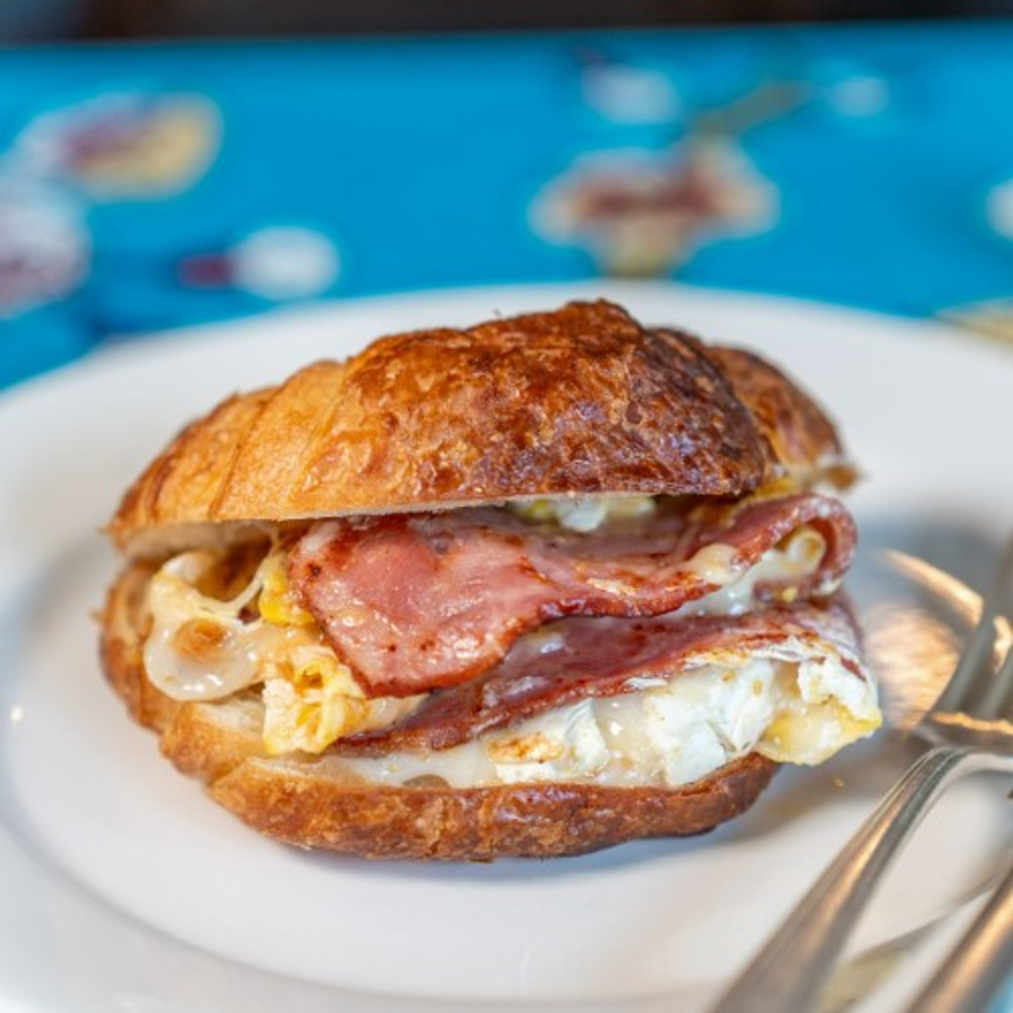 Croissant with Egg & Bacon & Cheese