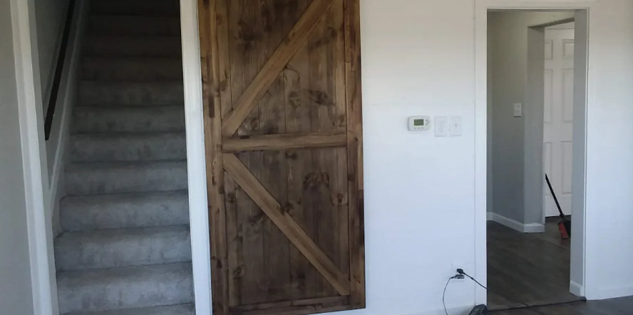 Complete Renovation and Repair Services Logo