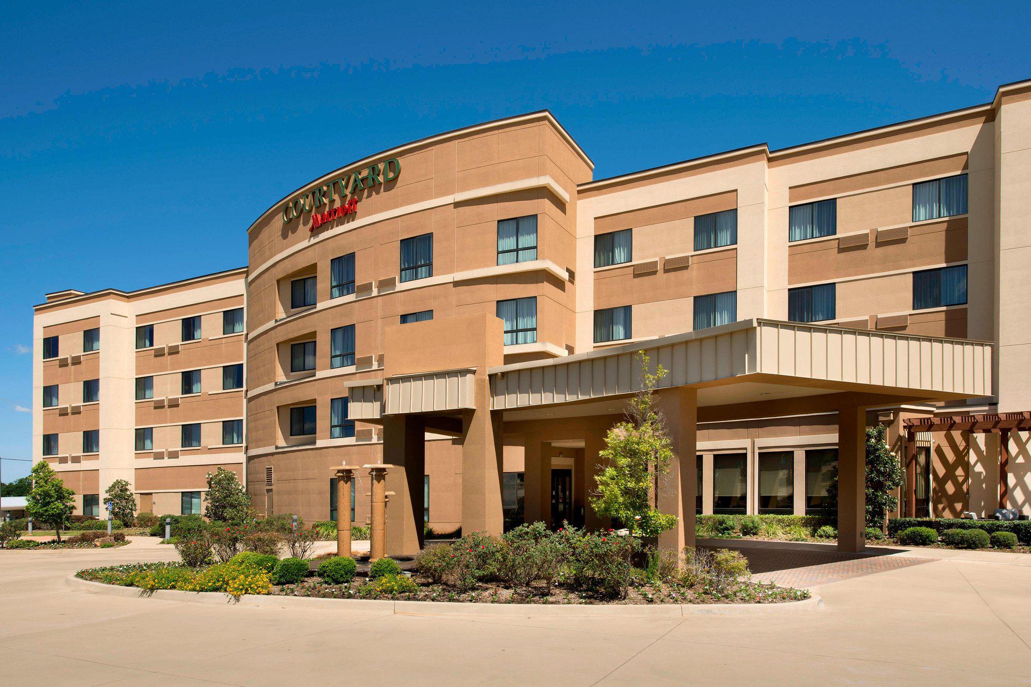 Courtyard by Marriott Tyler Photo