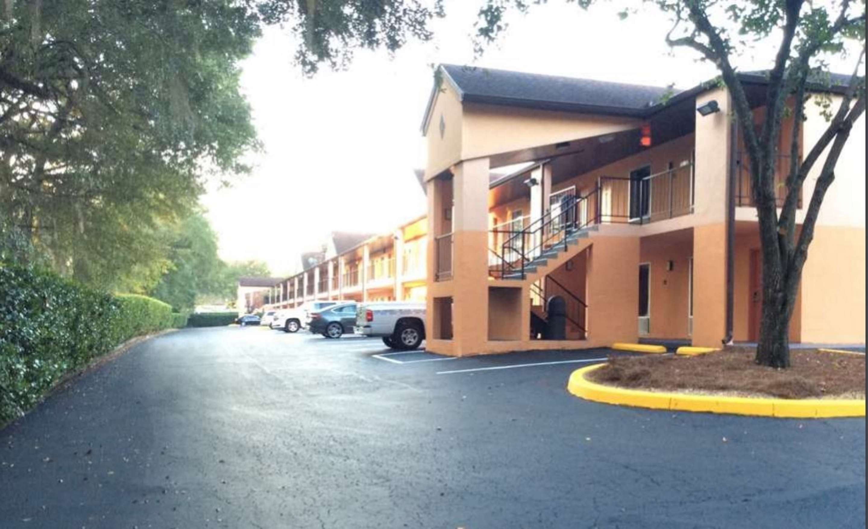 Best Western Tallahassee-Downtown Inn & Suites Photo