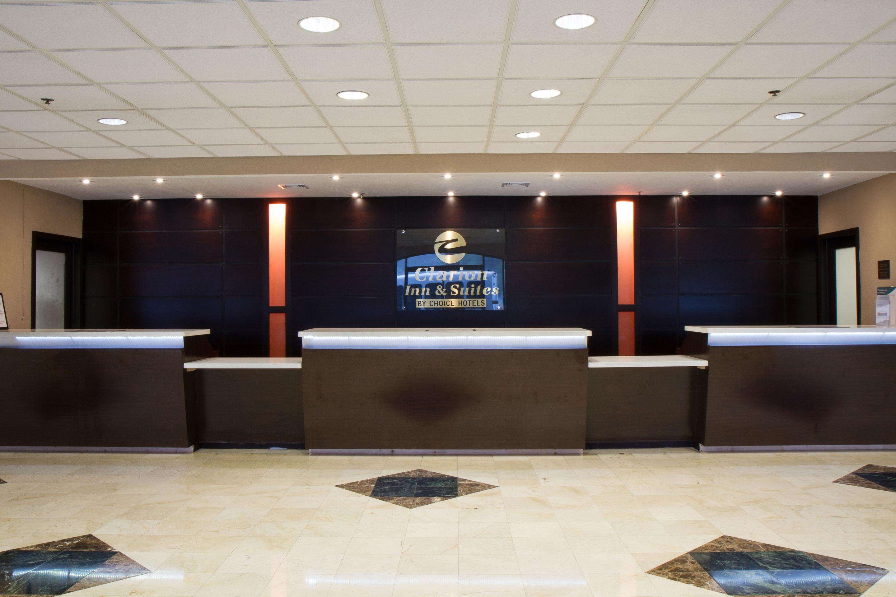 Clarion Inn & Suites Miami International Airport Photo