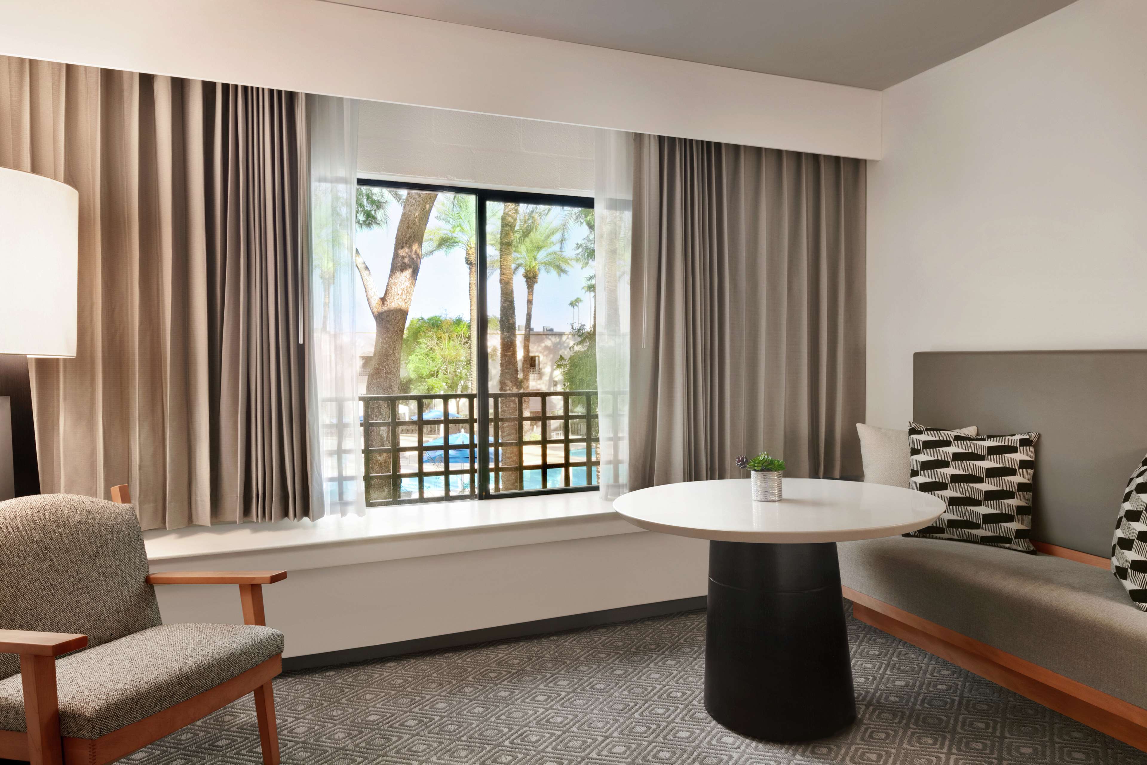 Hilton Scottsdale Resort & Villas Photo