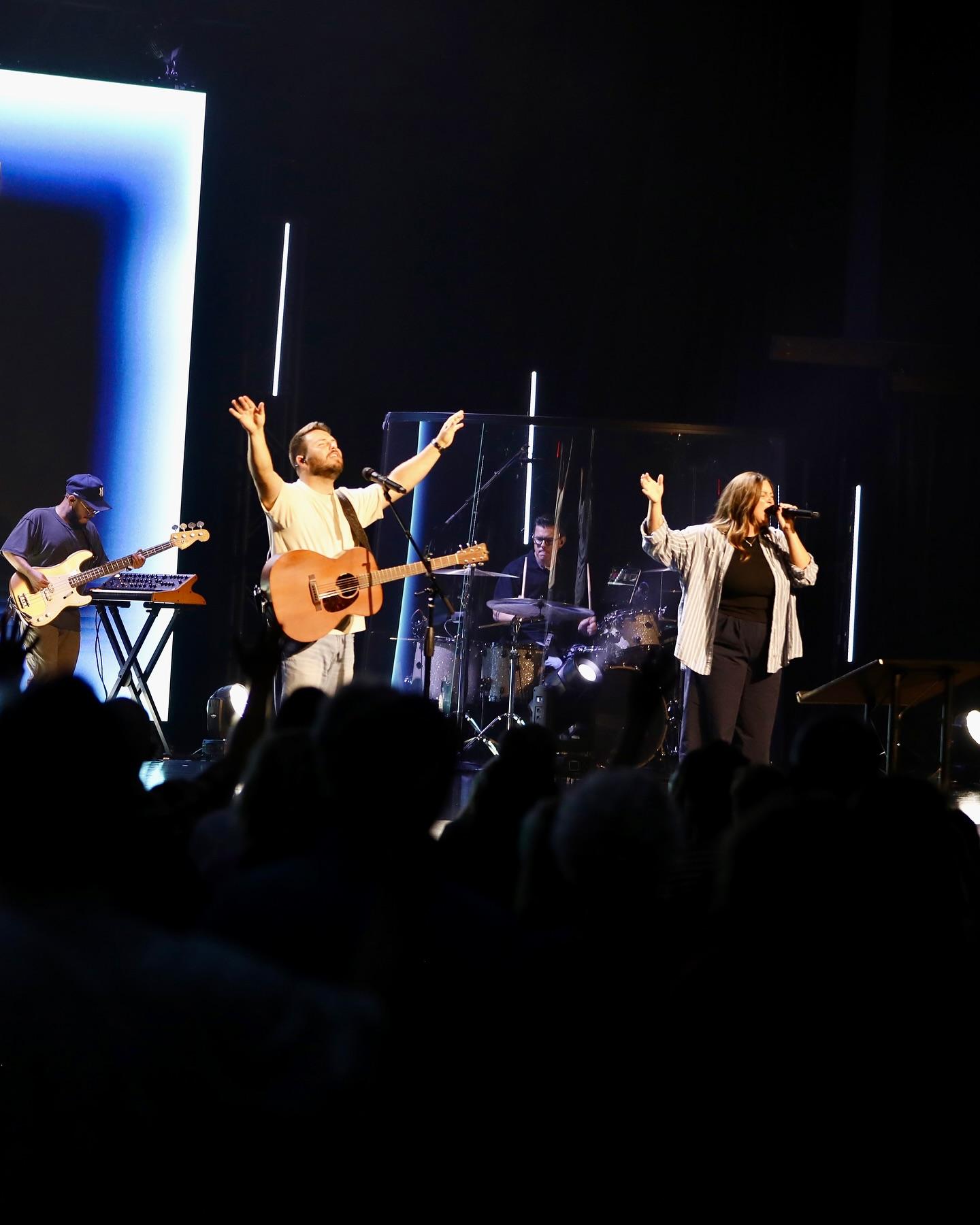 CrossCreek Church Image