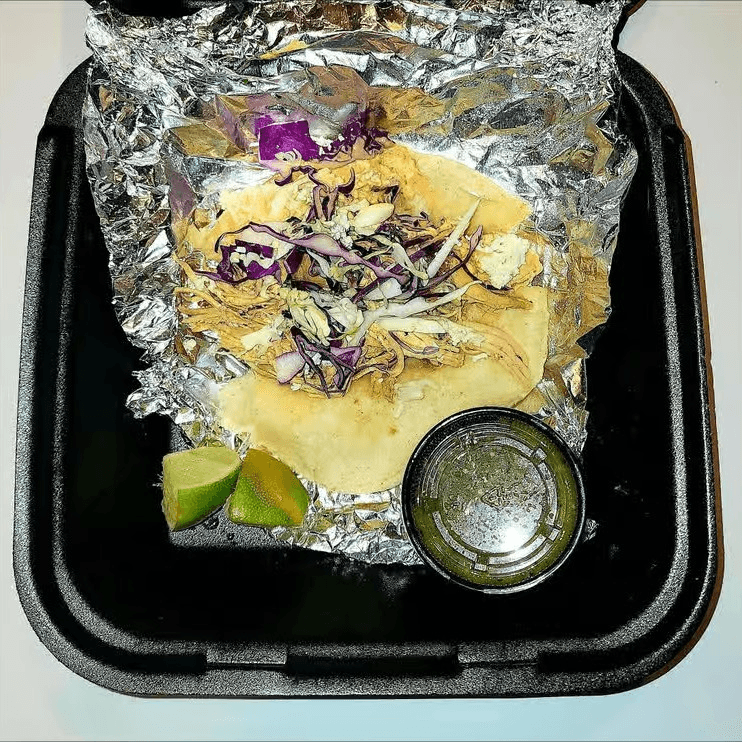 Tinga De Pollo Taco