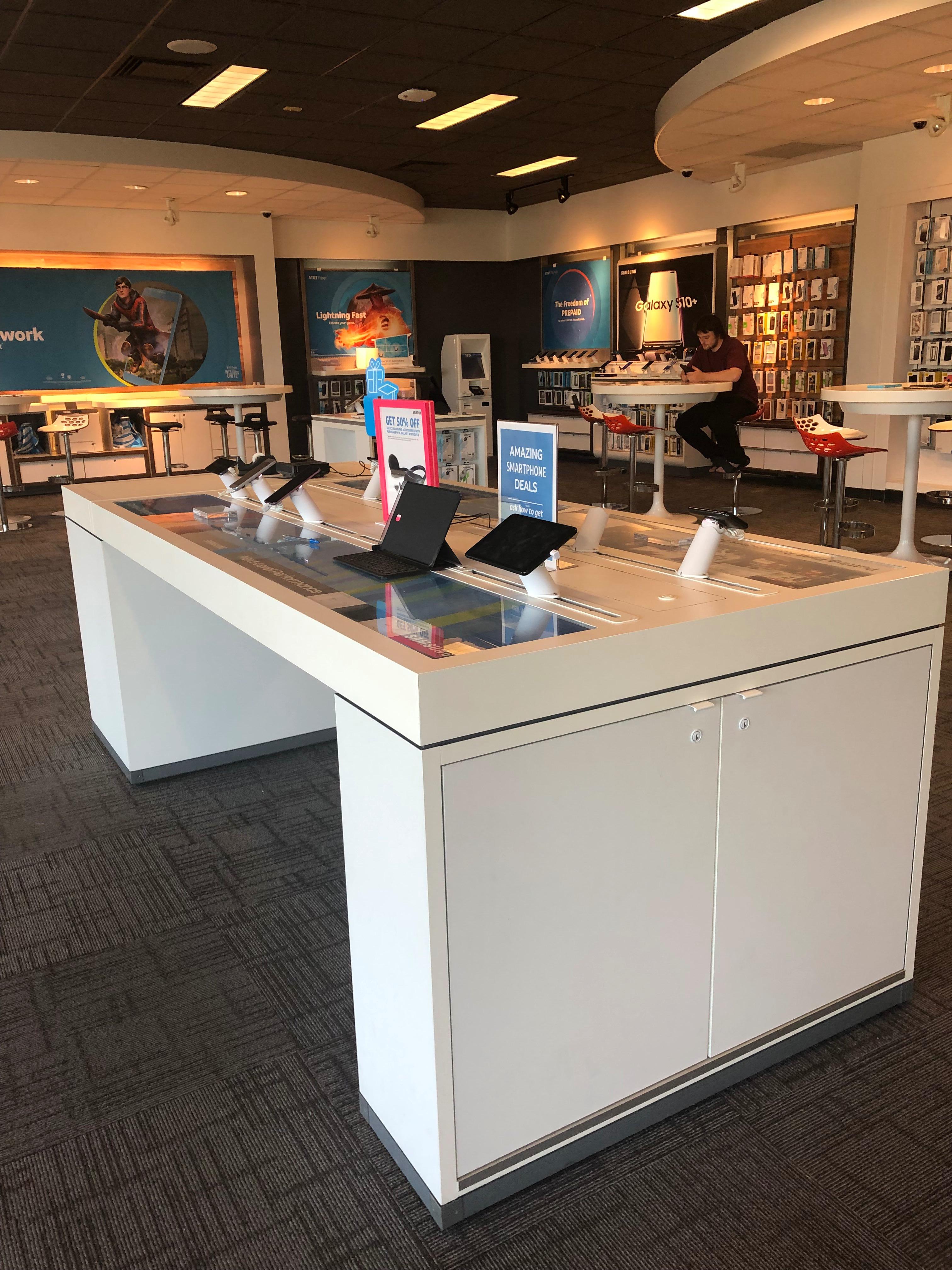 AT&T Store Photo