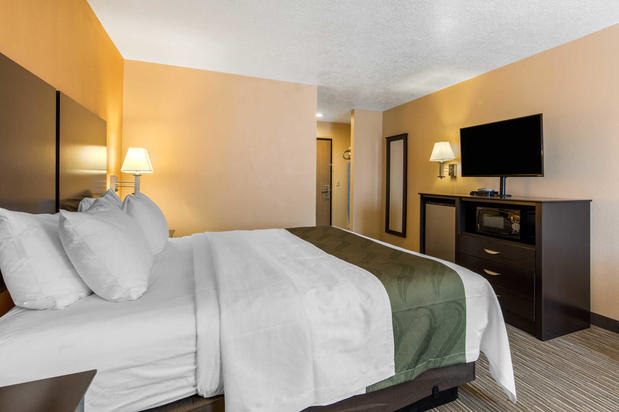 Images Quality Inn & Suites