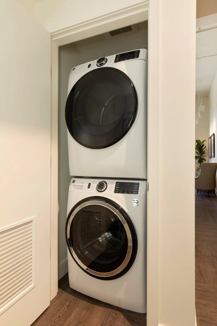 Queen Anne Exchange Image