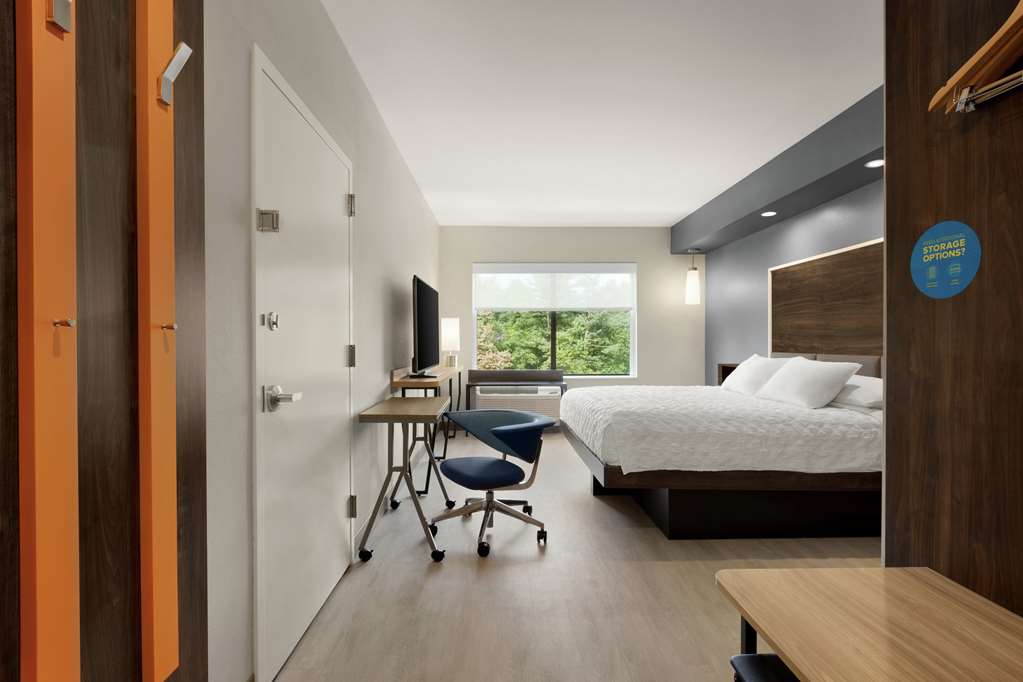 Tru by Hilton Albany Crossgates Mall Image