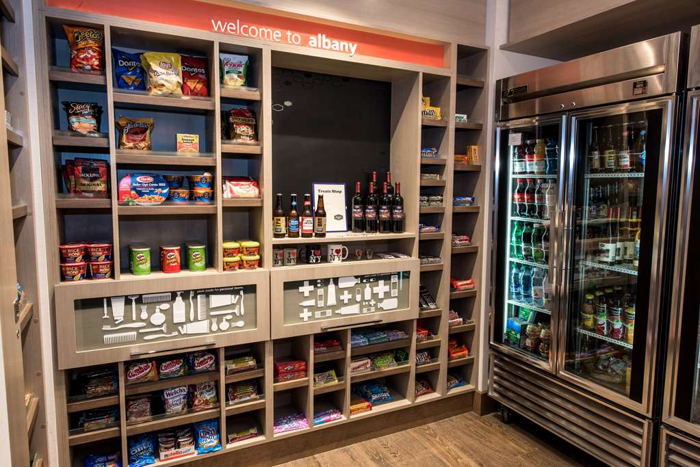 Hampton Inn Albany-Western Ave/University Area Image