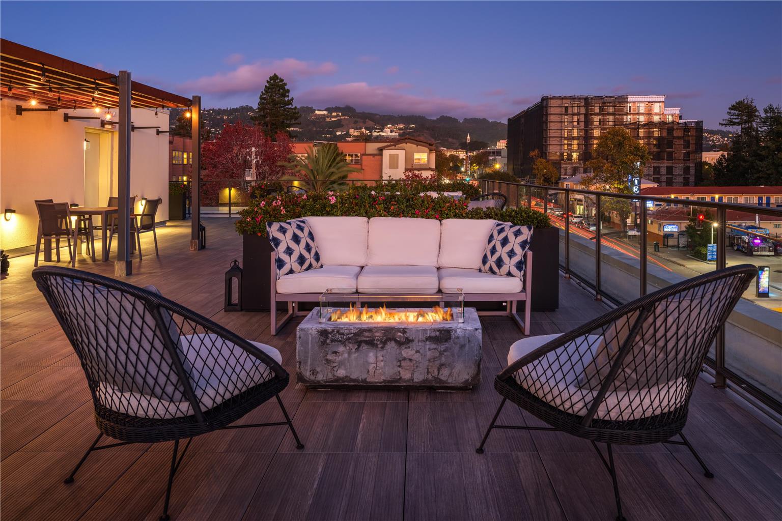 Aiden by Best Western Berkeley Image