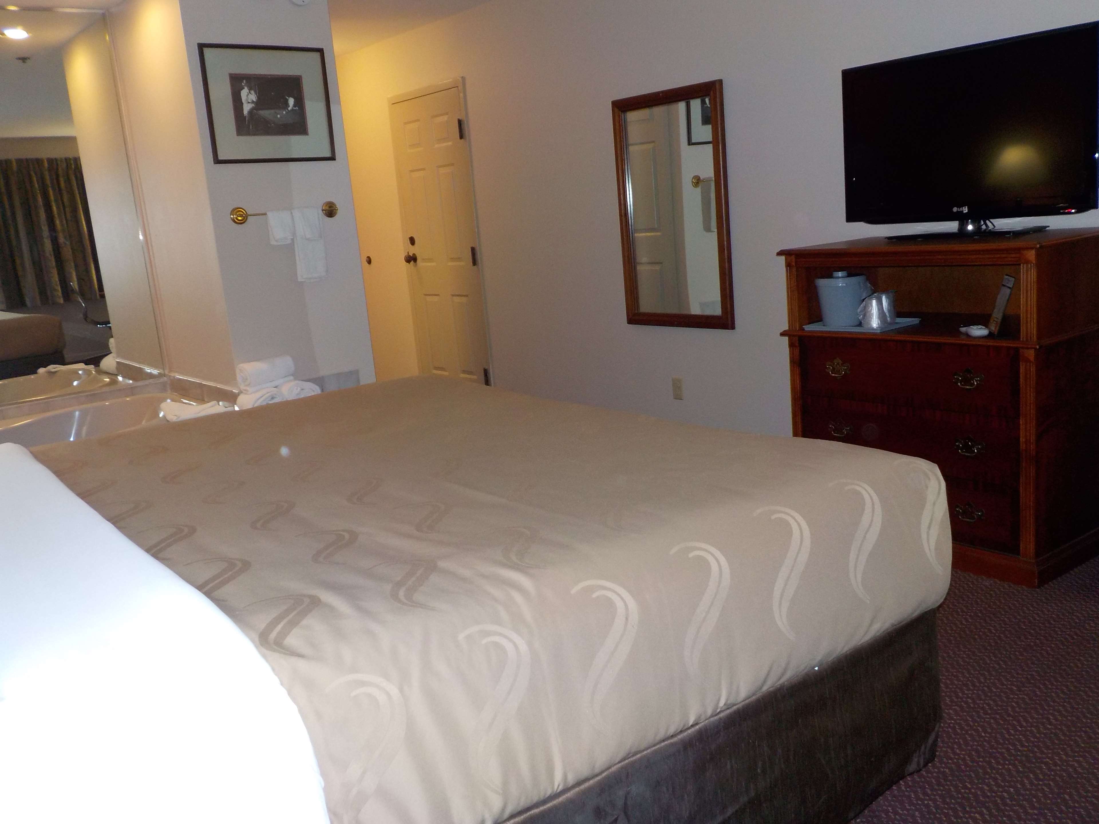 SureStay Plus Hotel by Best Western Auburn Photo