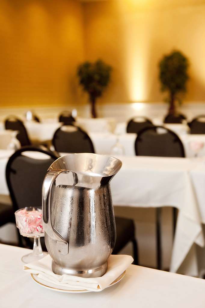 Hilton Greenville Image