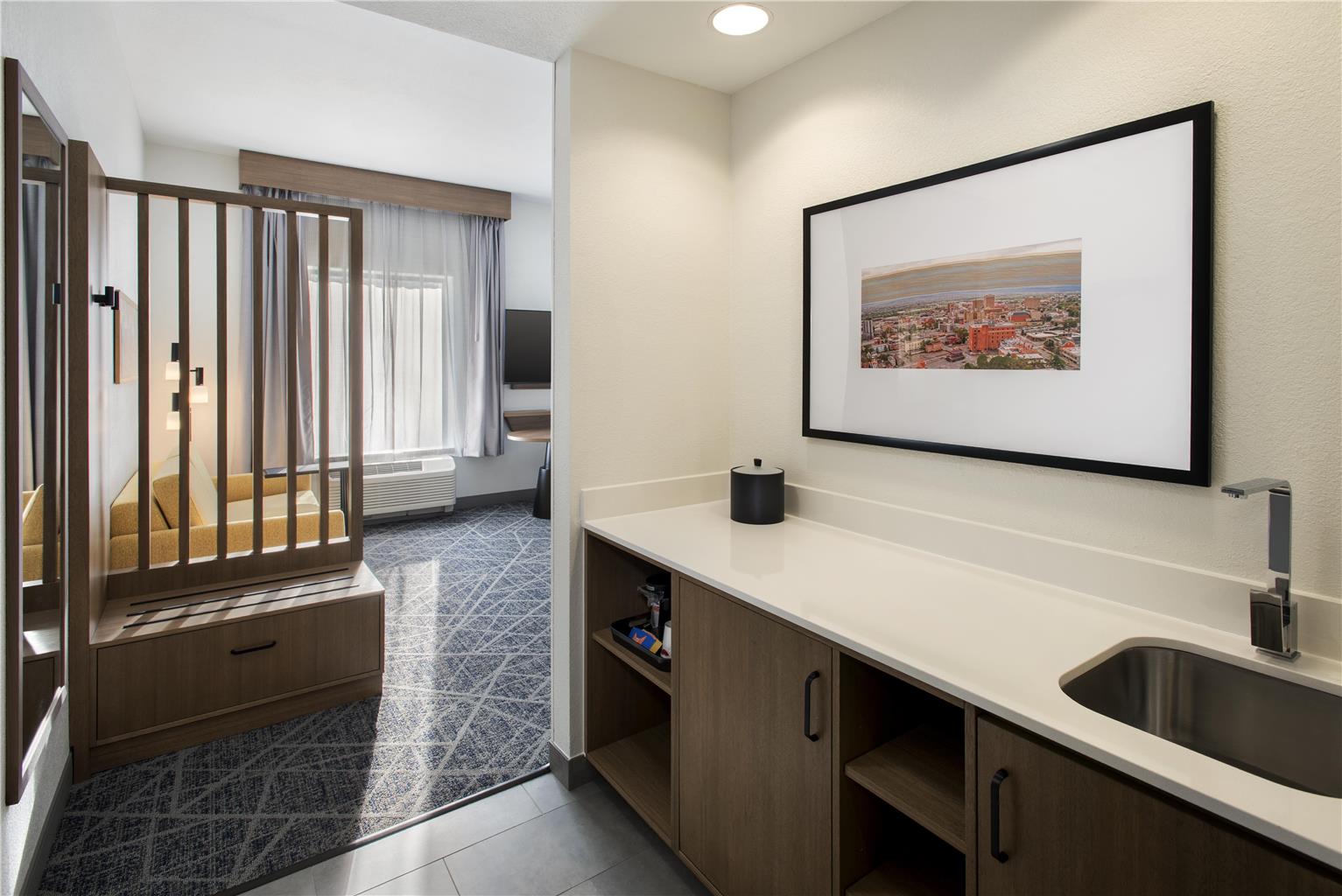 Hampton Inn & Suites New Hartford Image