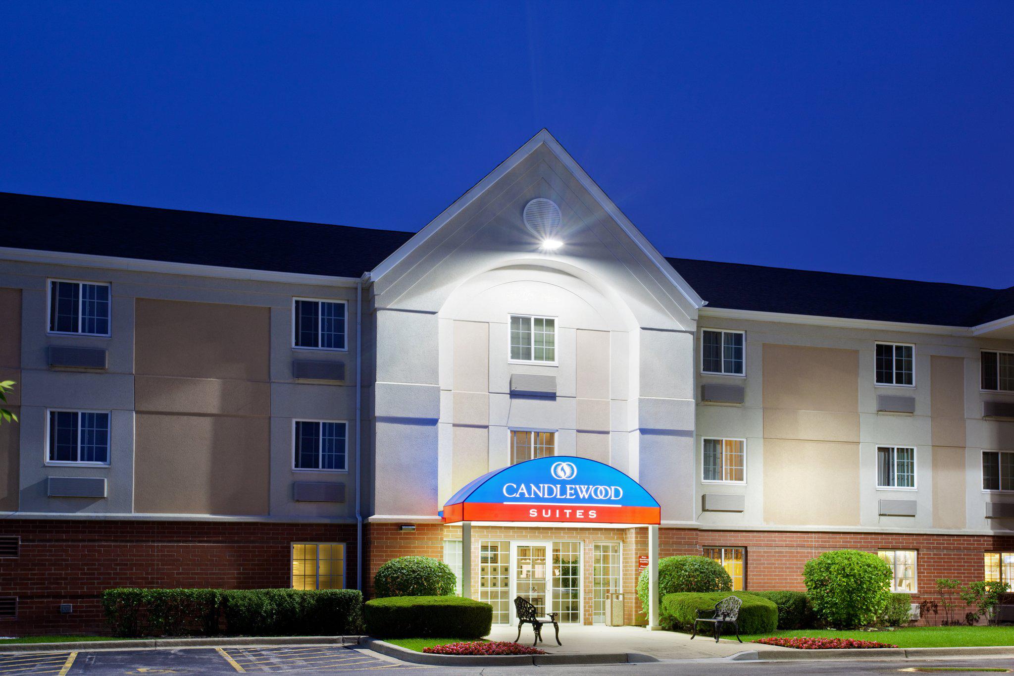 Candlewood Suites Chicago/Libertyville Photo