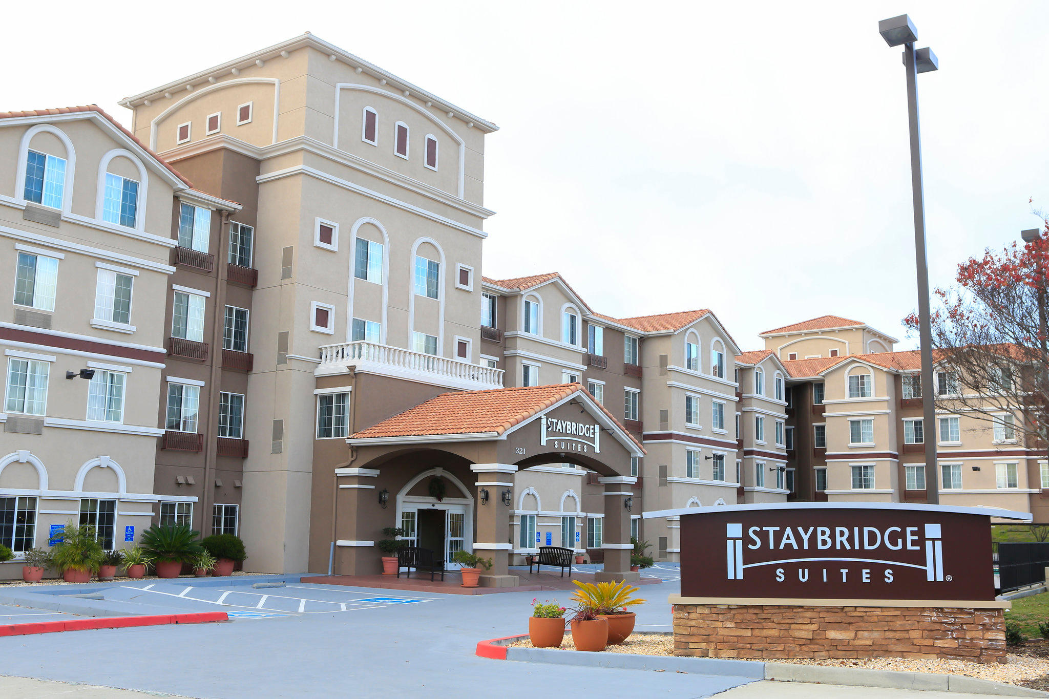 Staybridge Suites Silicon Valley-Milpitas Photo