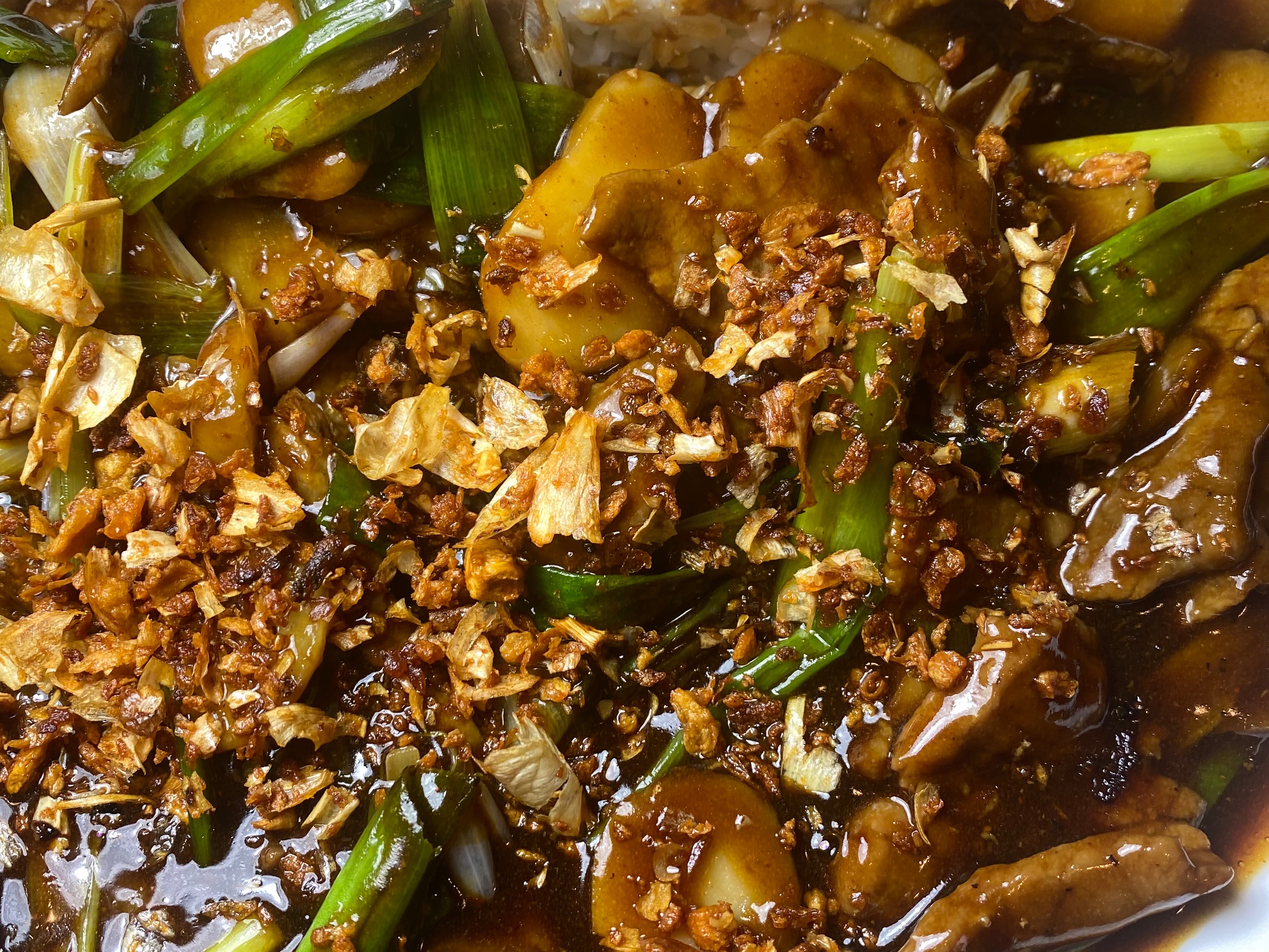 Pad Kra Tiem Prik Tai