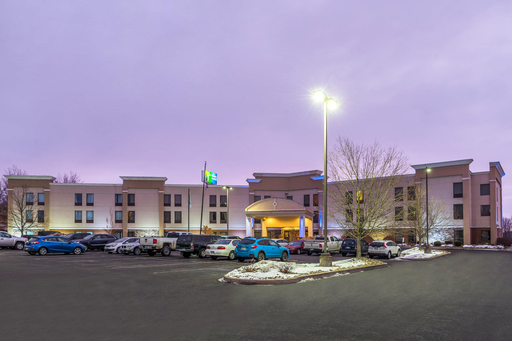 Holiday Inn Express Lewisburg/New Columbia Photo