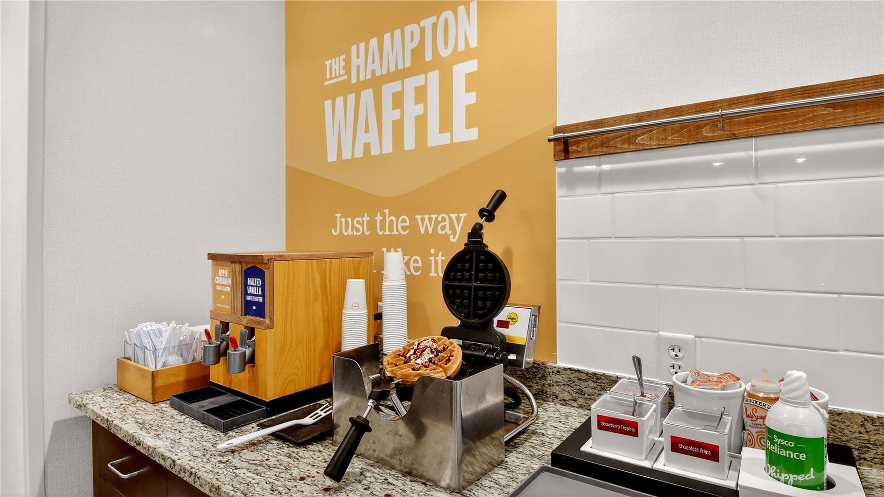 Hampton Inn & Suites Chippewa Falls Image