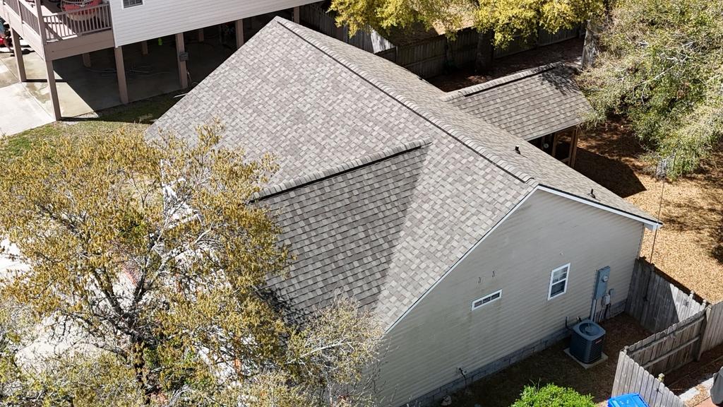 Willis Roofing Image