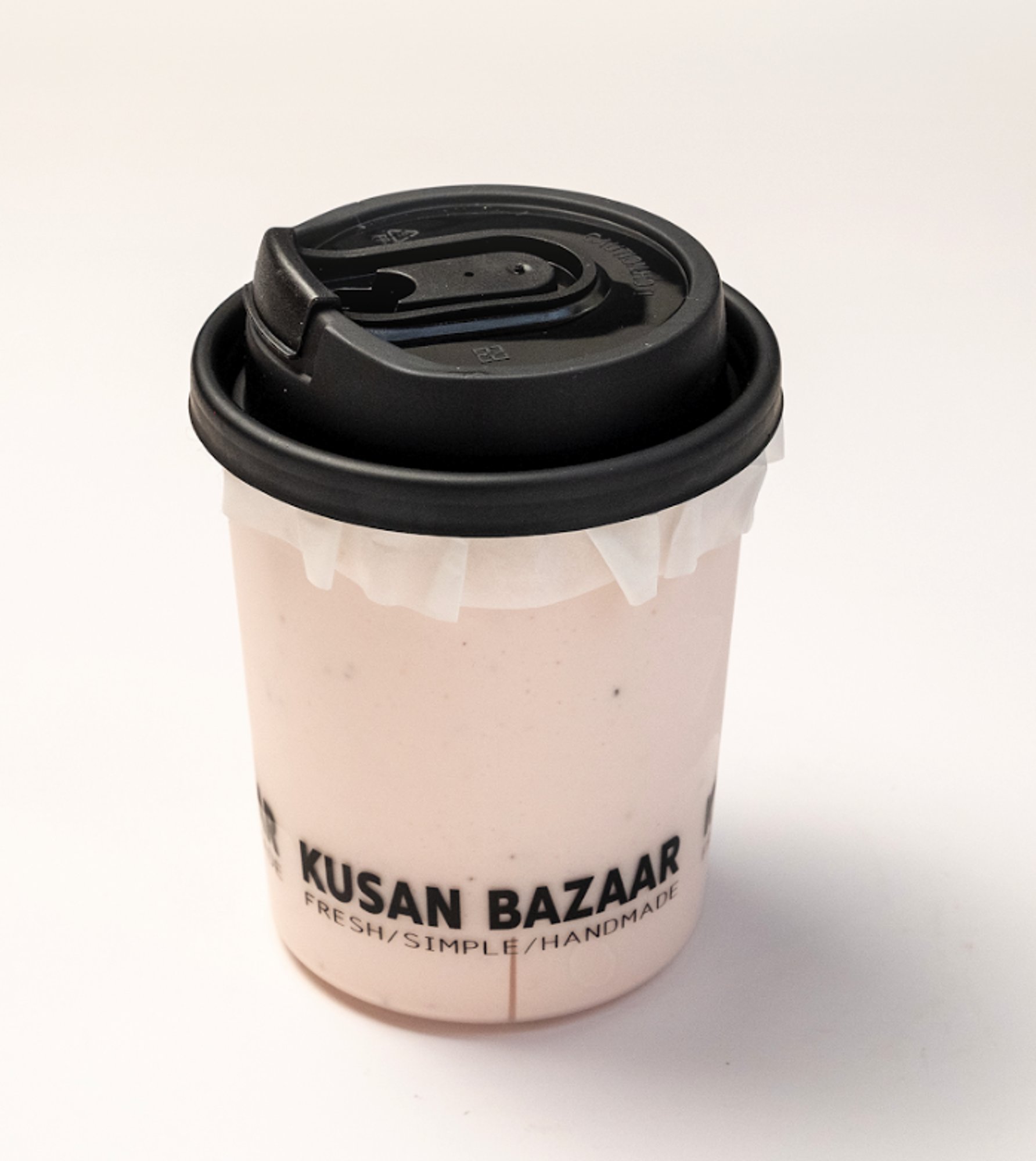 Strawberry Flavor Yoghurt Beverage 草莓果粒酸奶饮