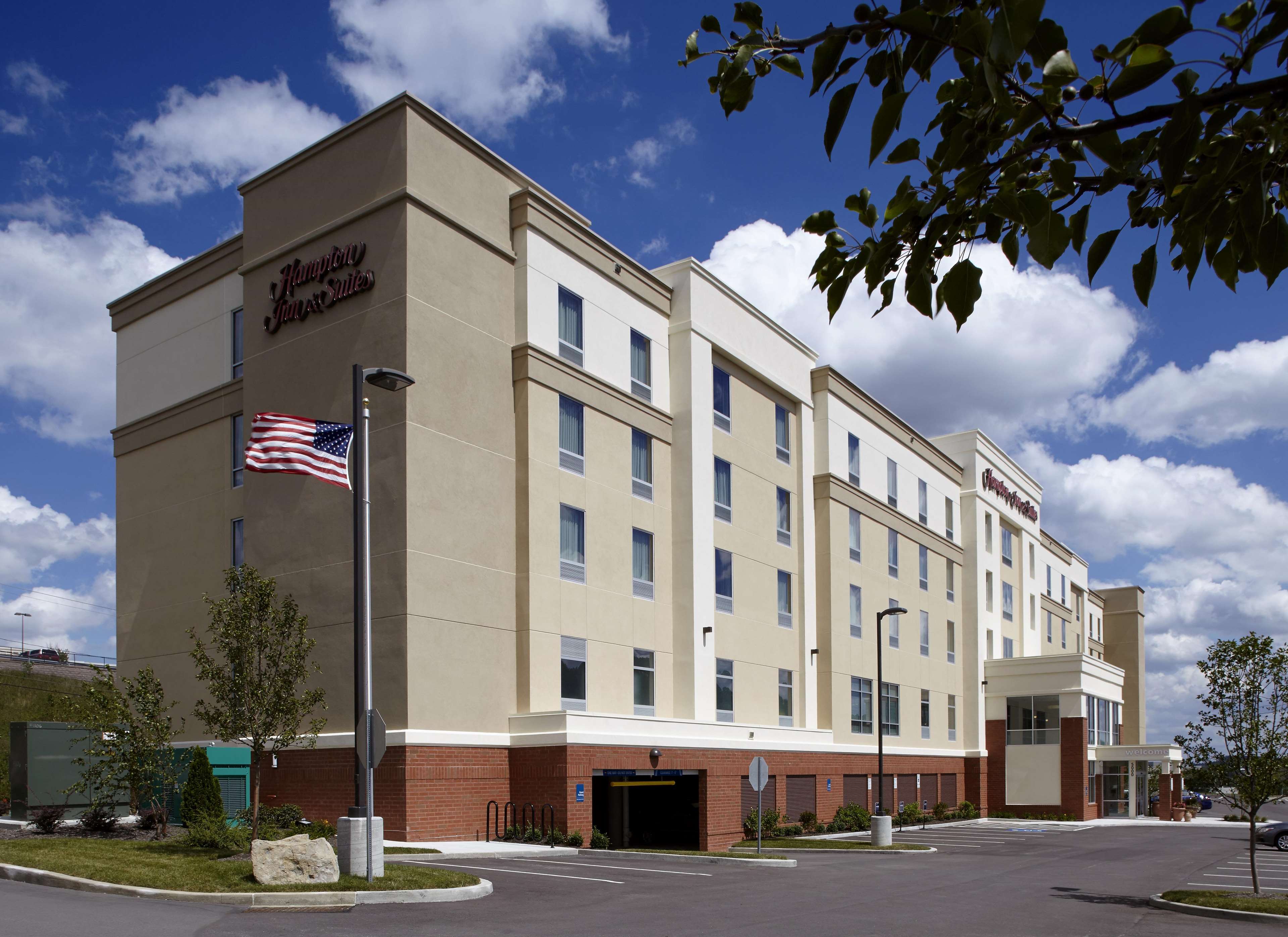 Hampton Inn & Suites Pittsburgh Airport South–Settlers Ridge Photo