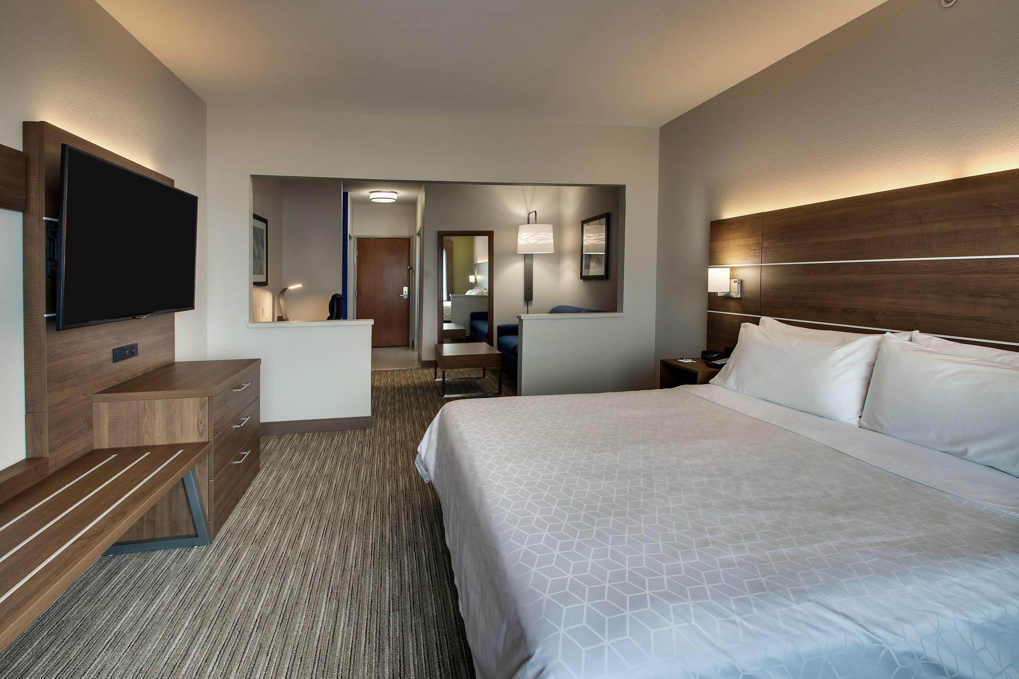 Holiday Inn Express & Suites Chicago North-Waukegan-Gurnee by IHG Image