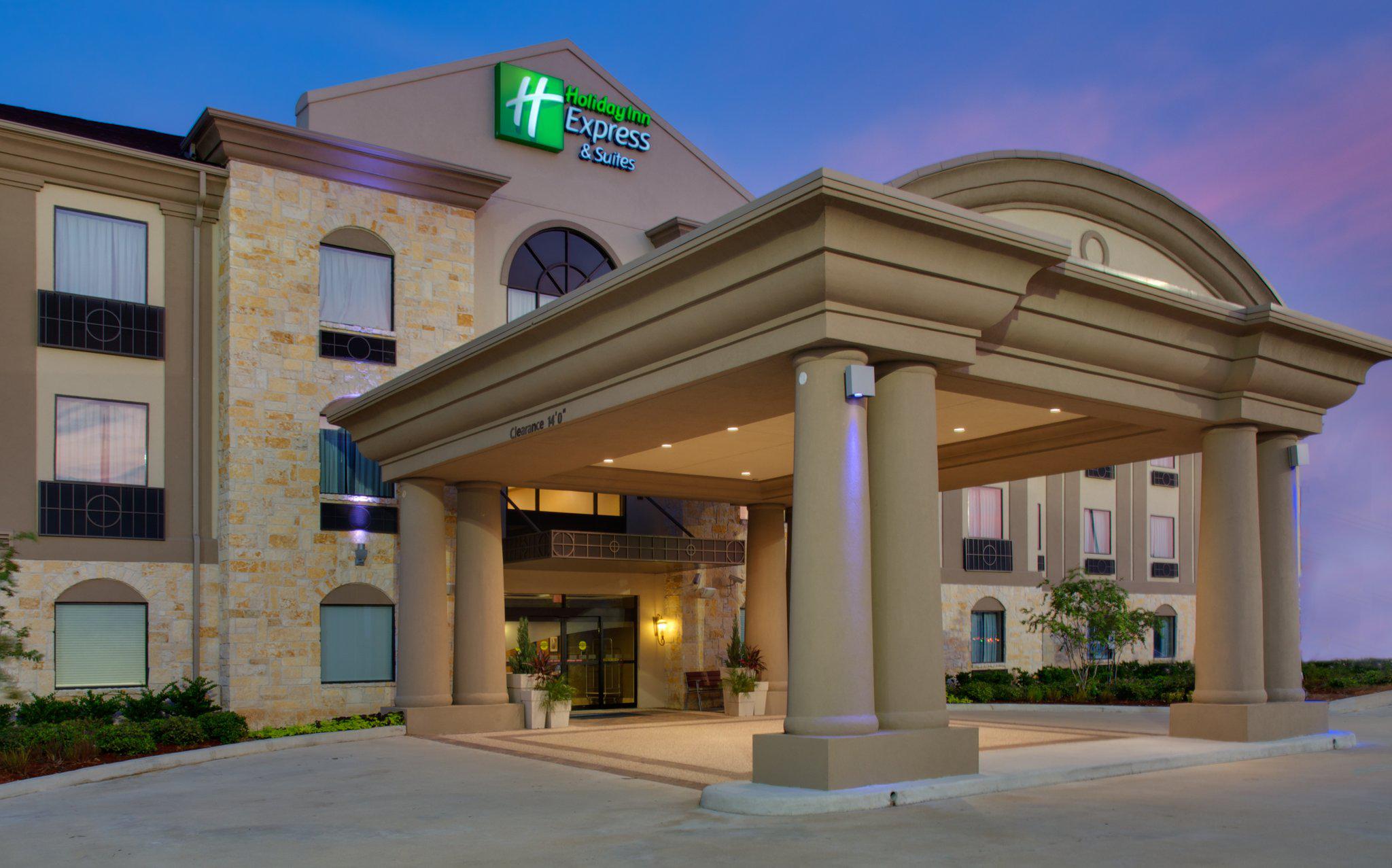 Holiday Inn Express & Suites Houston Energy Corridor-W Oaks Photo