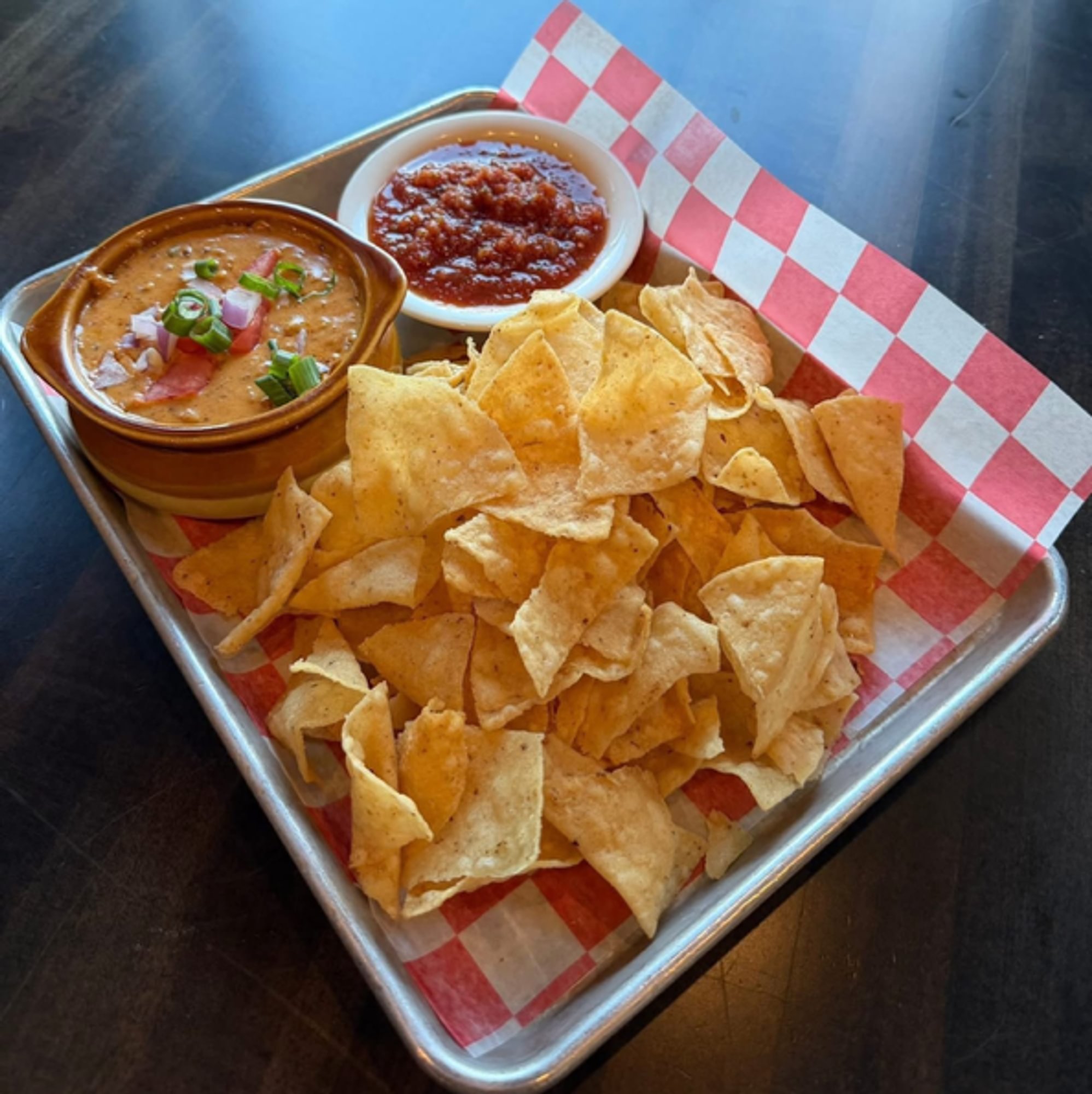 Chorizo Queso & Salsa