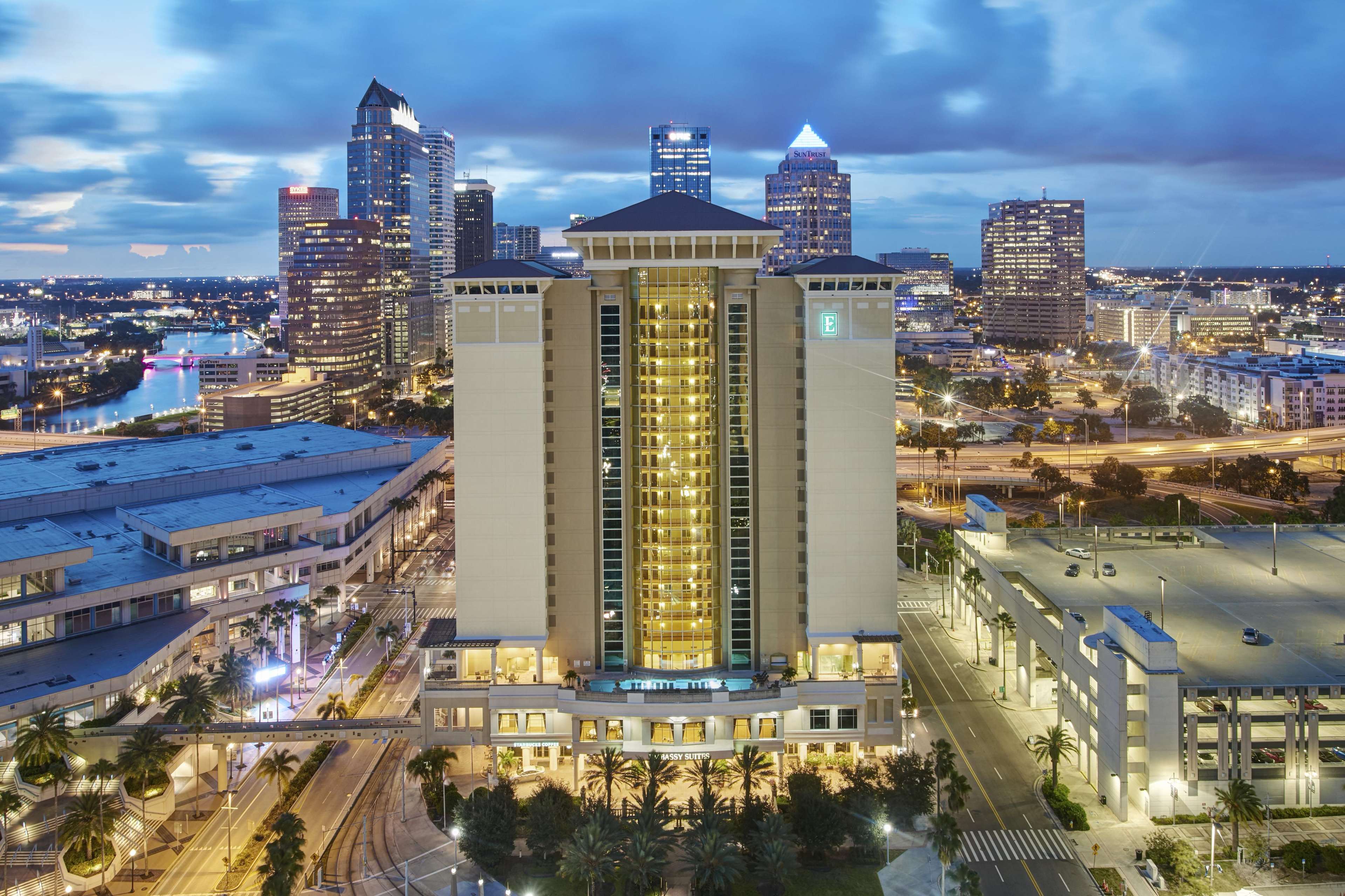 Embassy Suites by Hilton Tampa Downtown Convention Center Photo