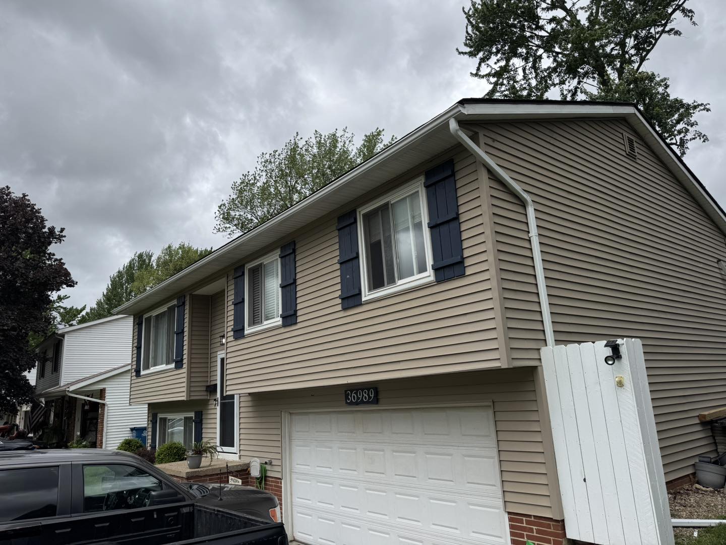 True United Construction Image