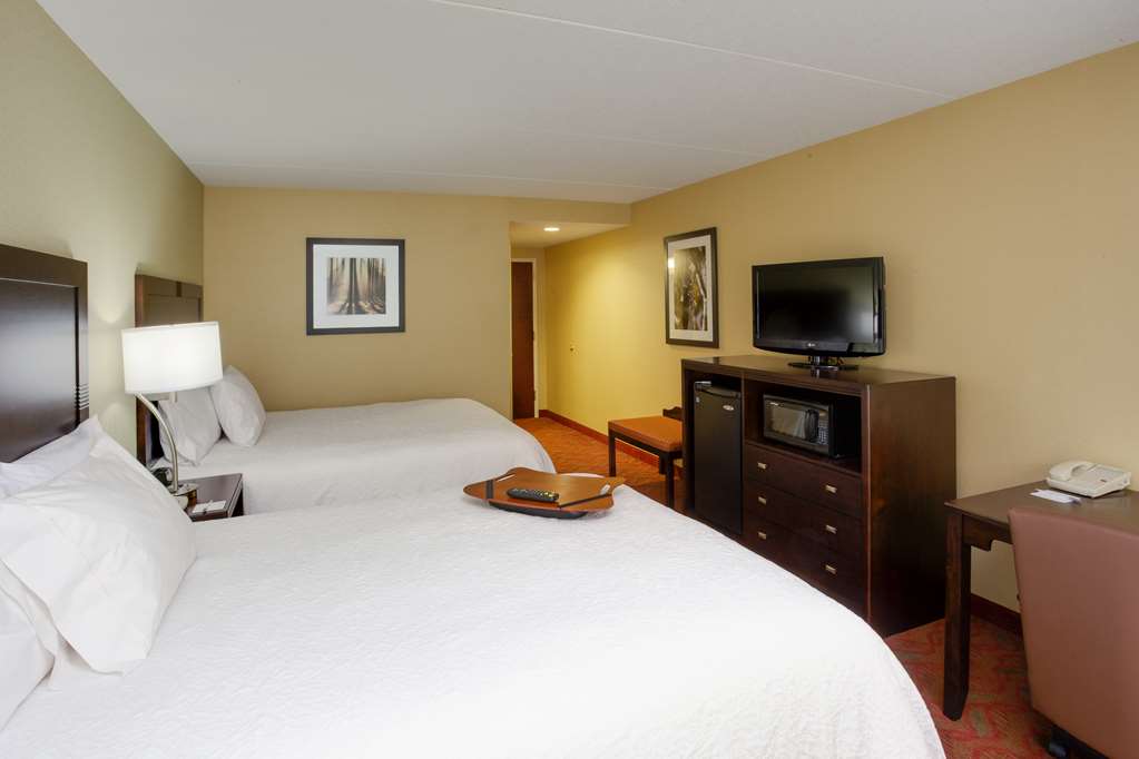 Hampton Inn Auburn Image