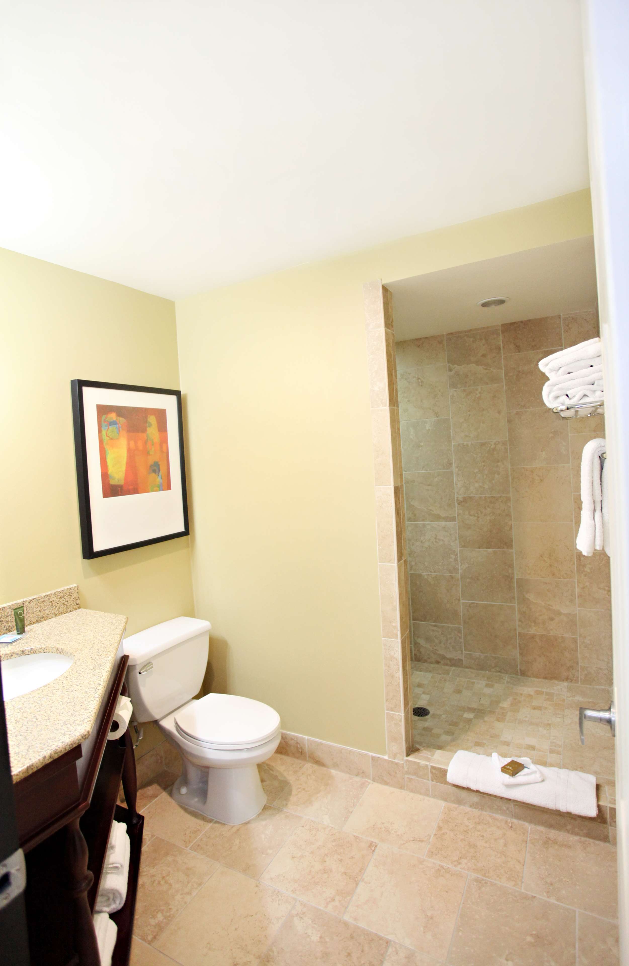 Best Western Plus CottonTree Inn Photo